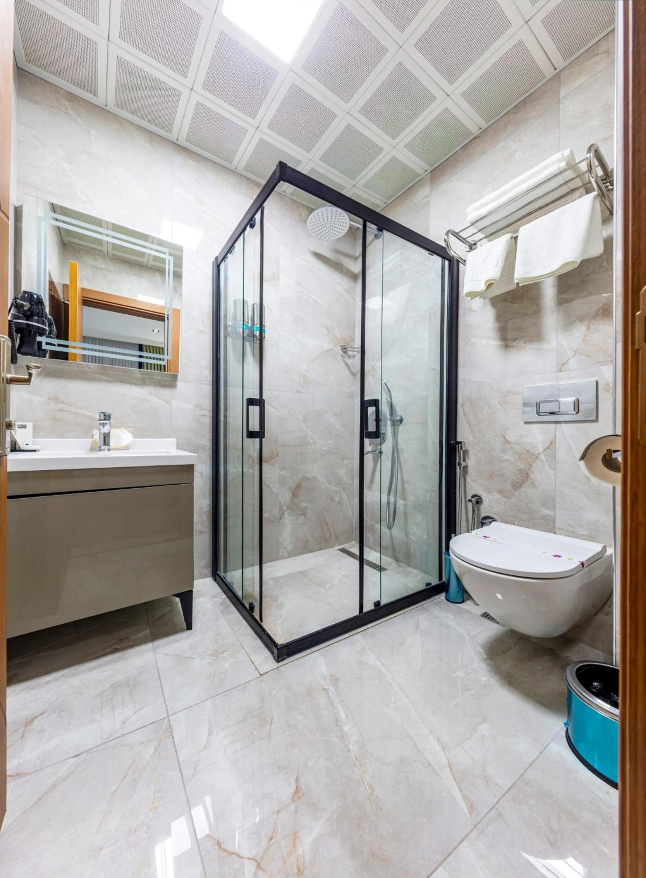 Shower in Dem Premium Hotel - Round Trip Airport Service - Istanbul International Airport