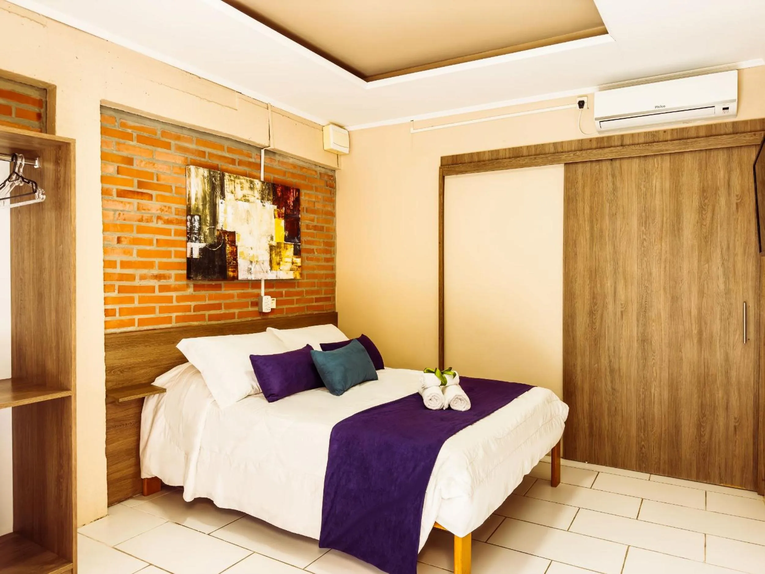 Photo of the whole room in Luzzy Hotel