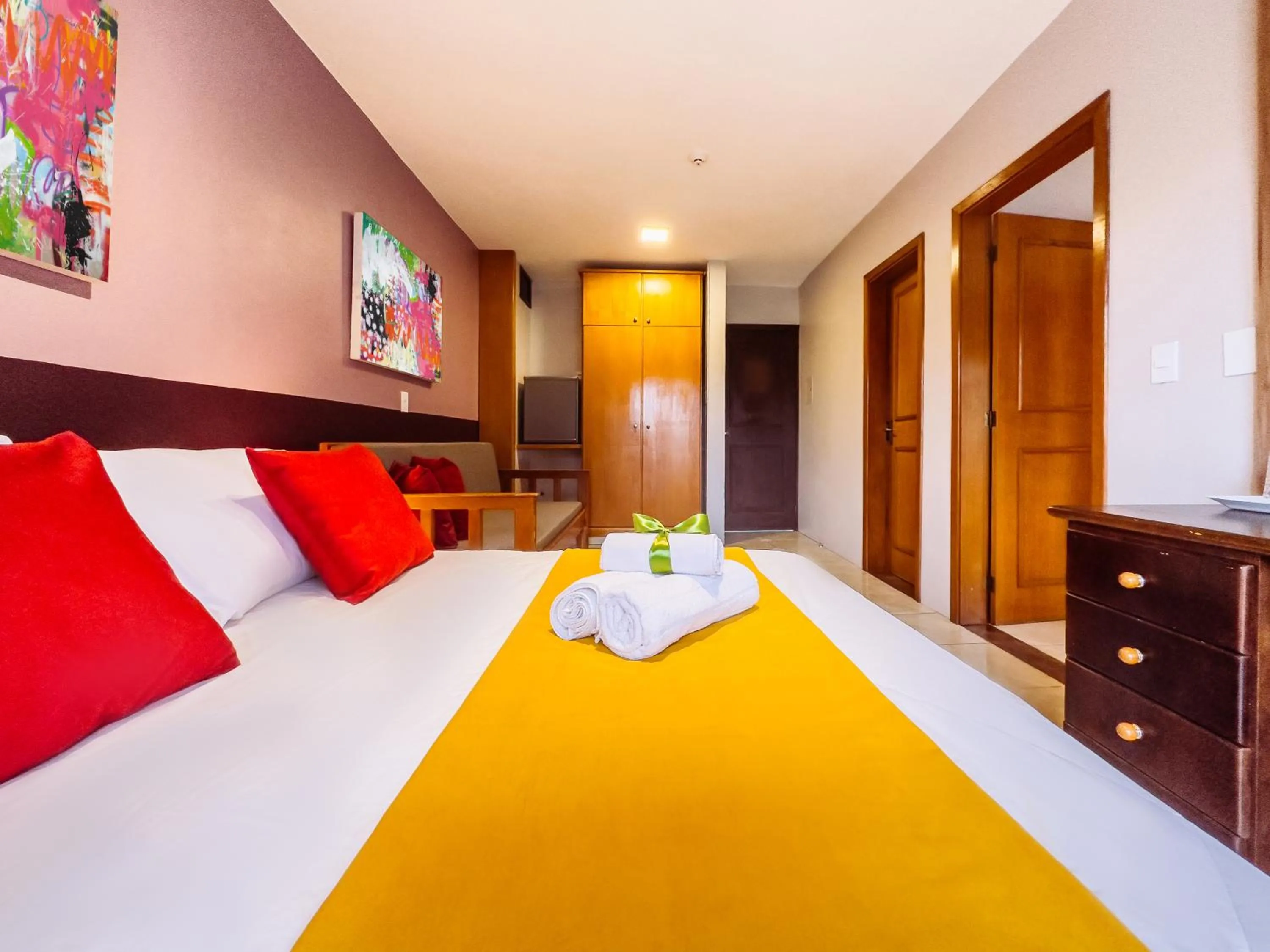 Bedroom in Luzzy Hotel