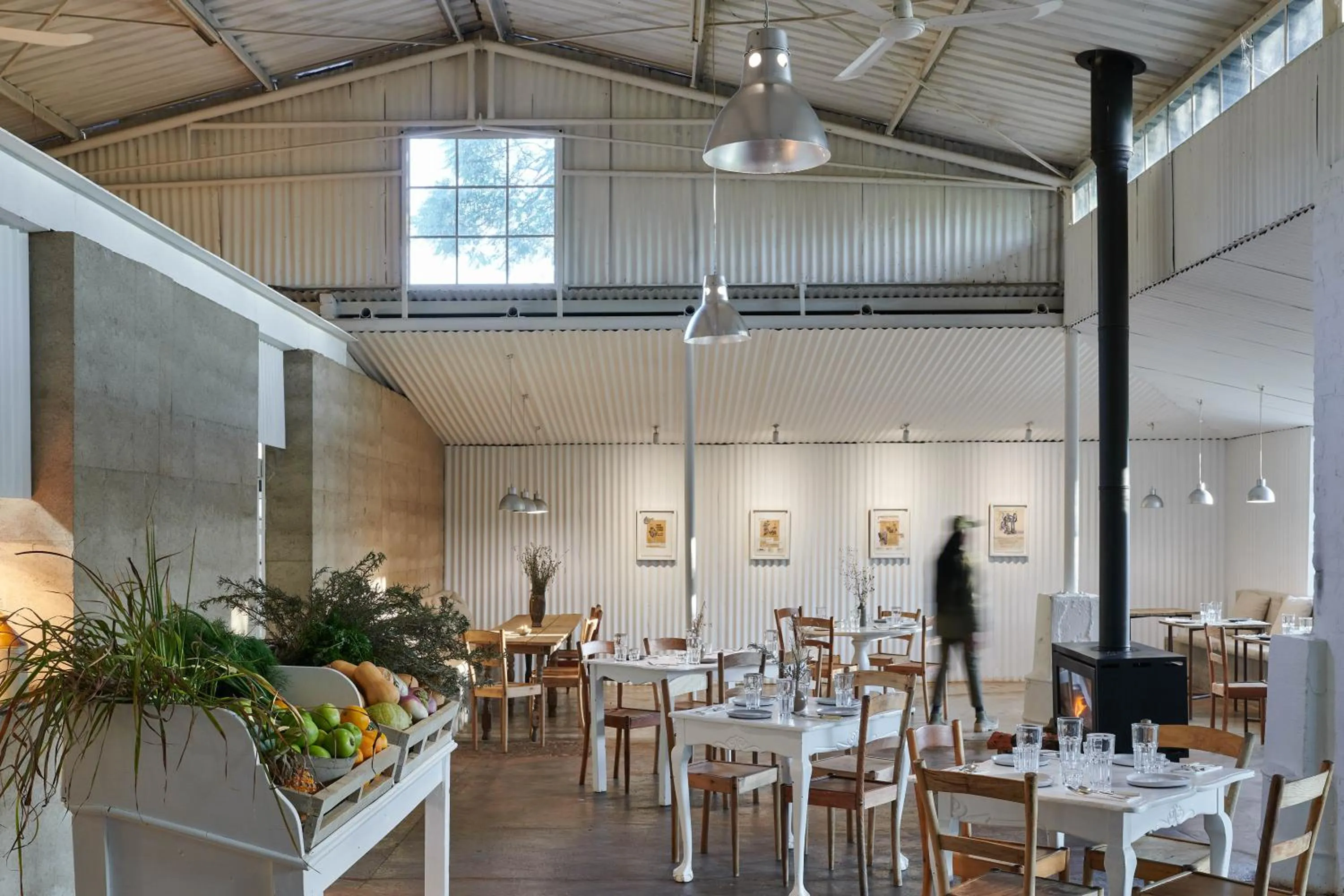 Restaurant/places to eat in FARMHOUSE58