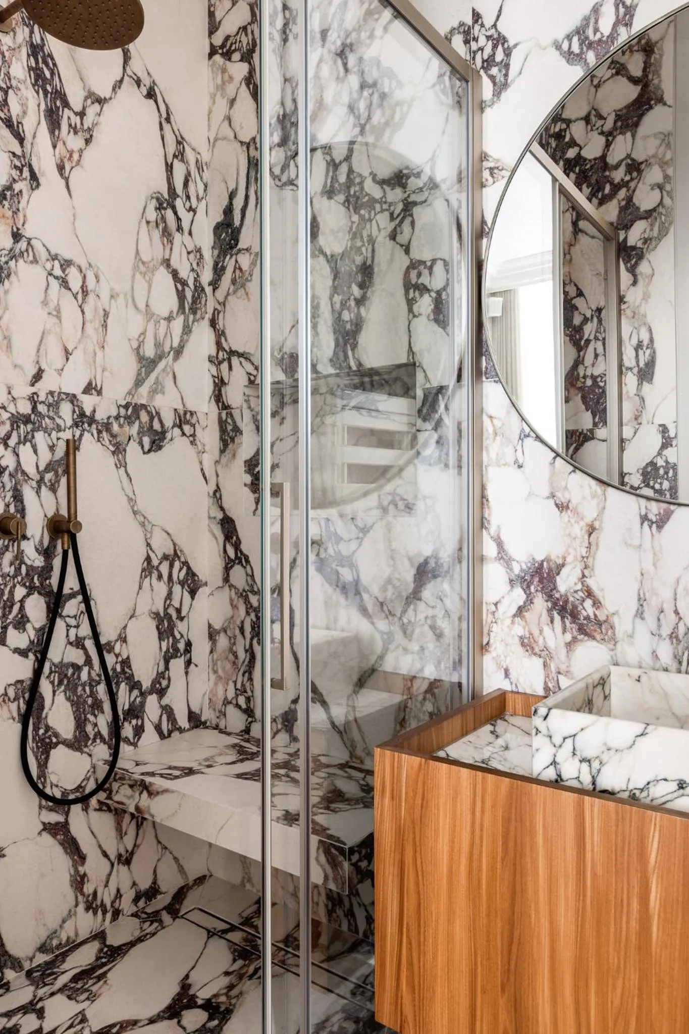 Shower in HIGHSTAY - Luxury Serviced Apartments - Le Marais