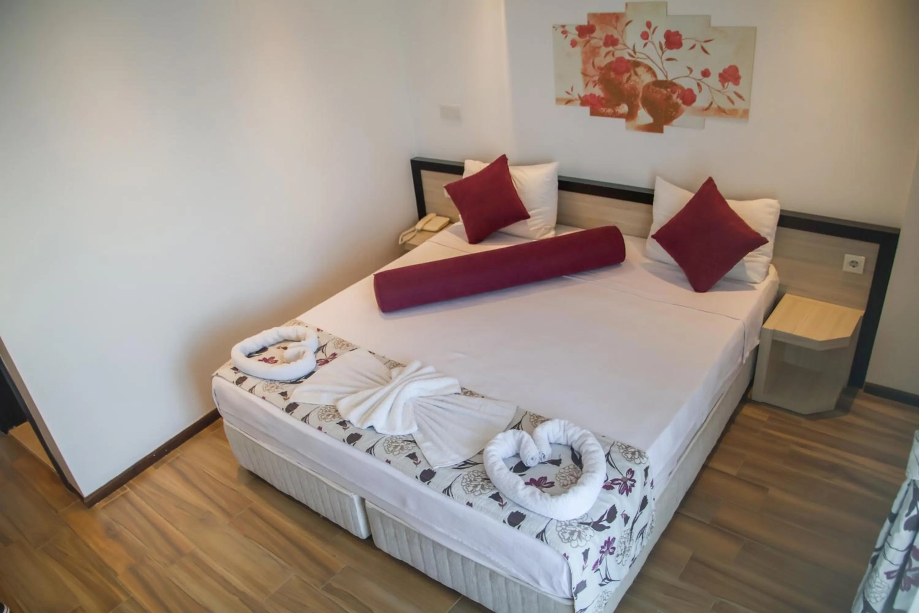 Photo of the whole room in Hermes Hotel