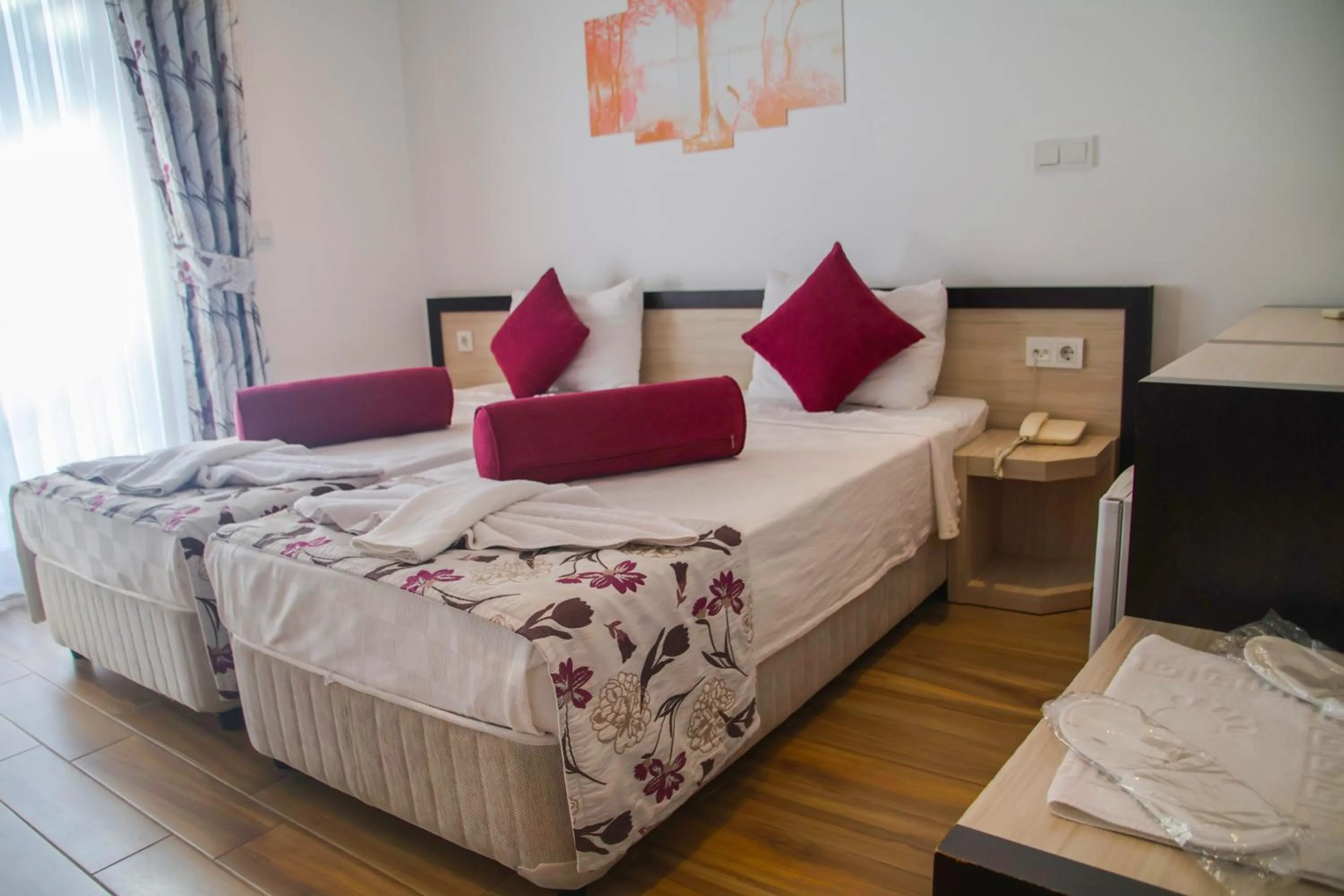 Photo of the whole room in Hermes Hotel