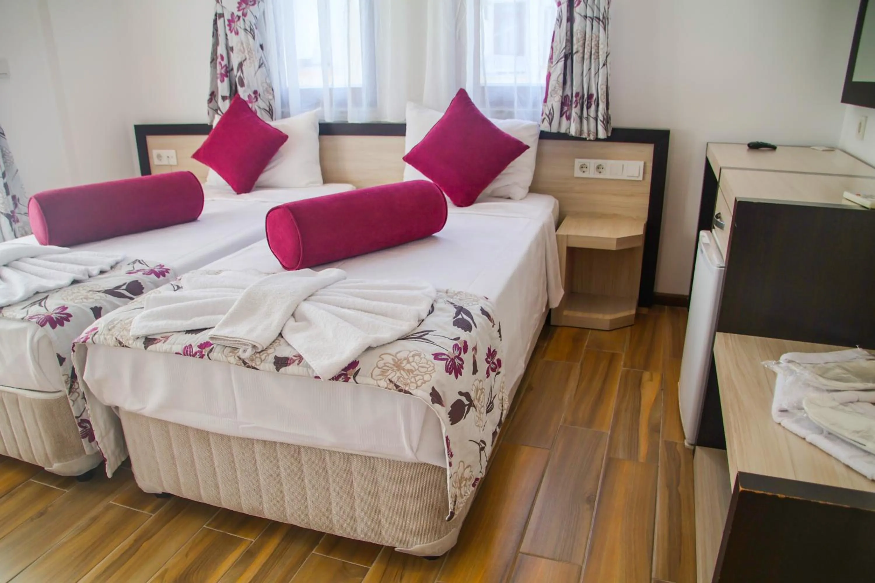 Photo of the whole room in Hermes Hotel