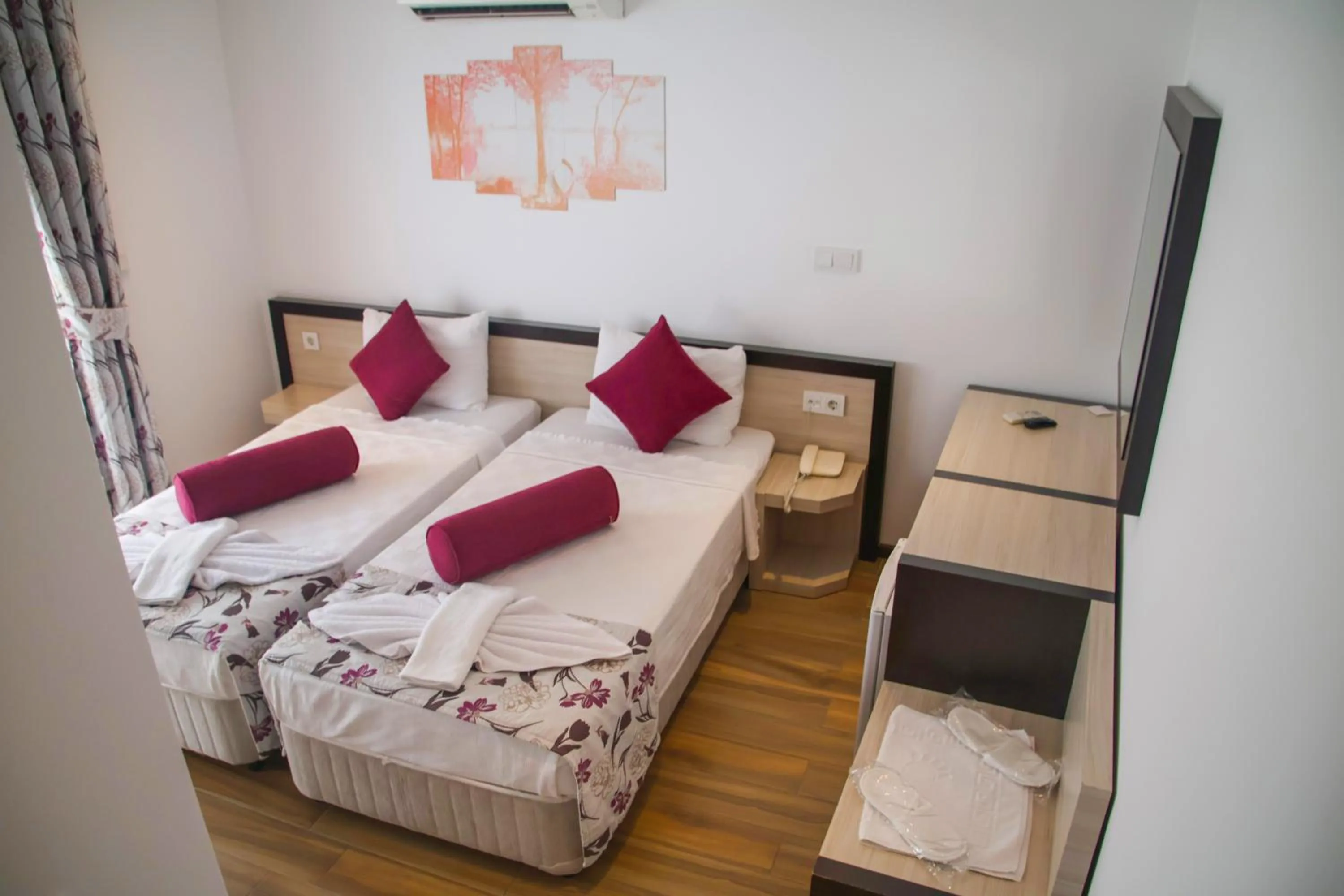 Photo of the whole room in Hermes Hotel