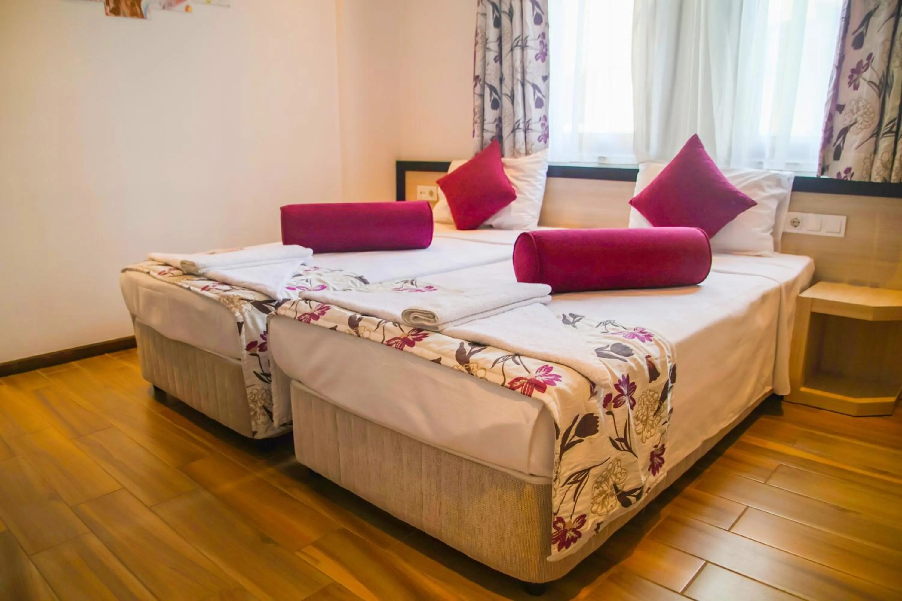 Photo of the whole room in Hermes Hotel