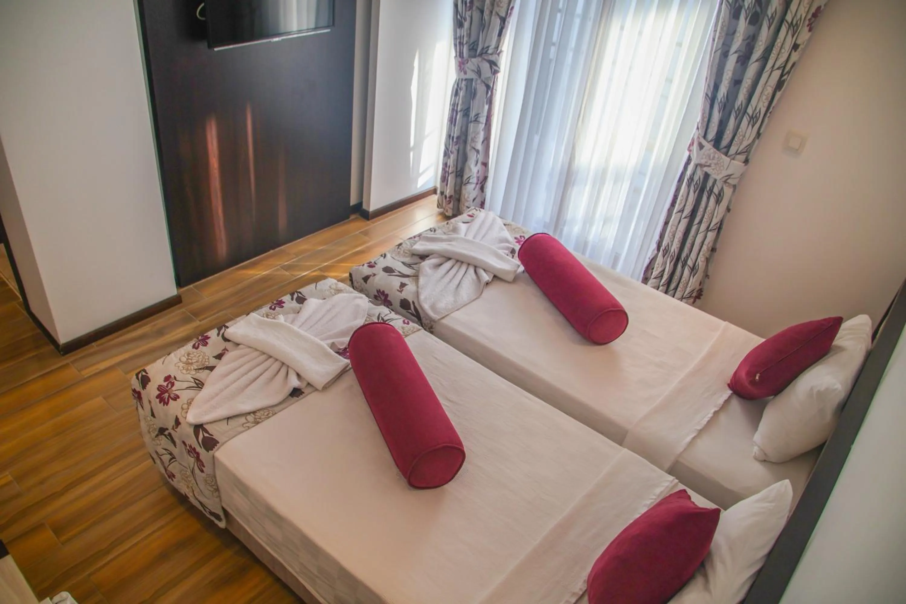 Photo of the whole room in Hermes Hotel