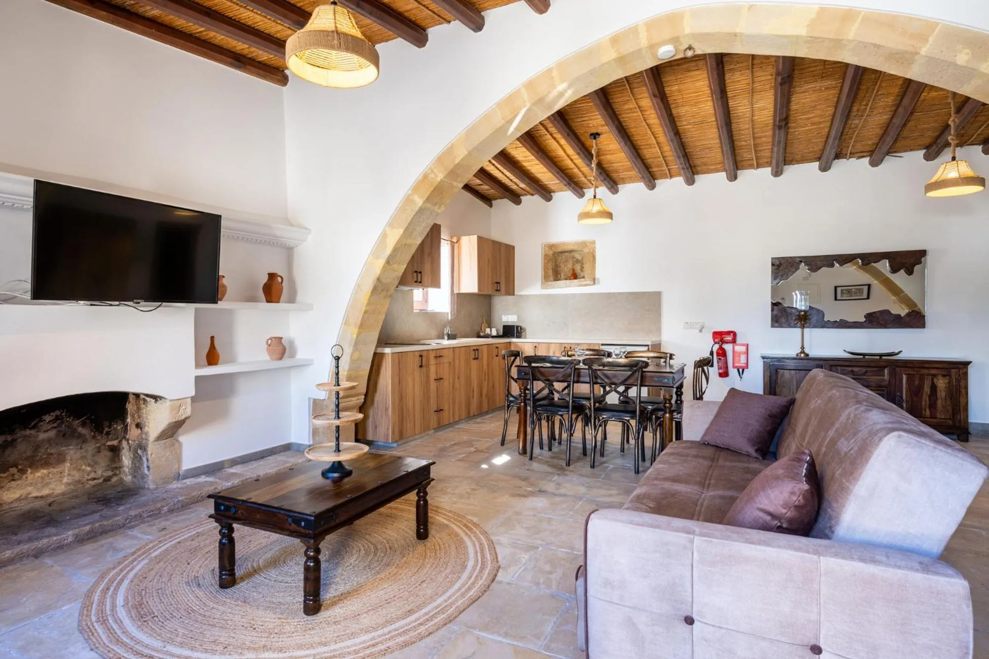 Communal lounge/ TV room in Stone Court Boutique Studios