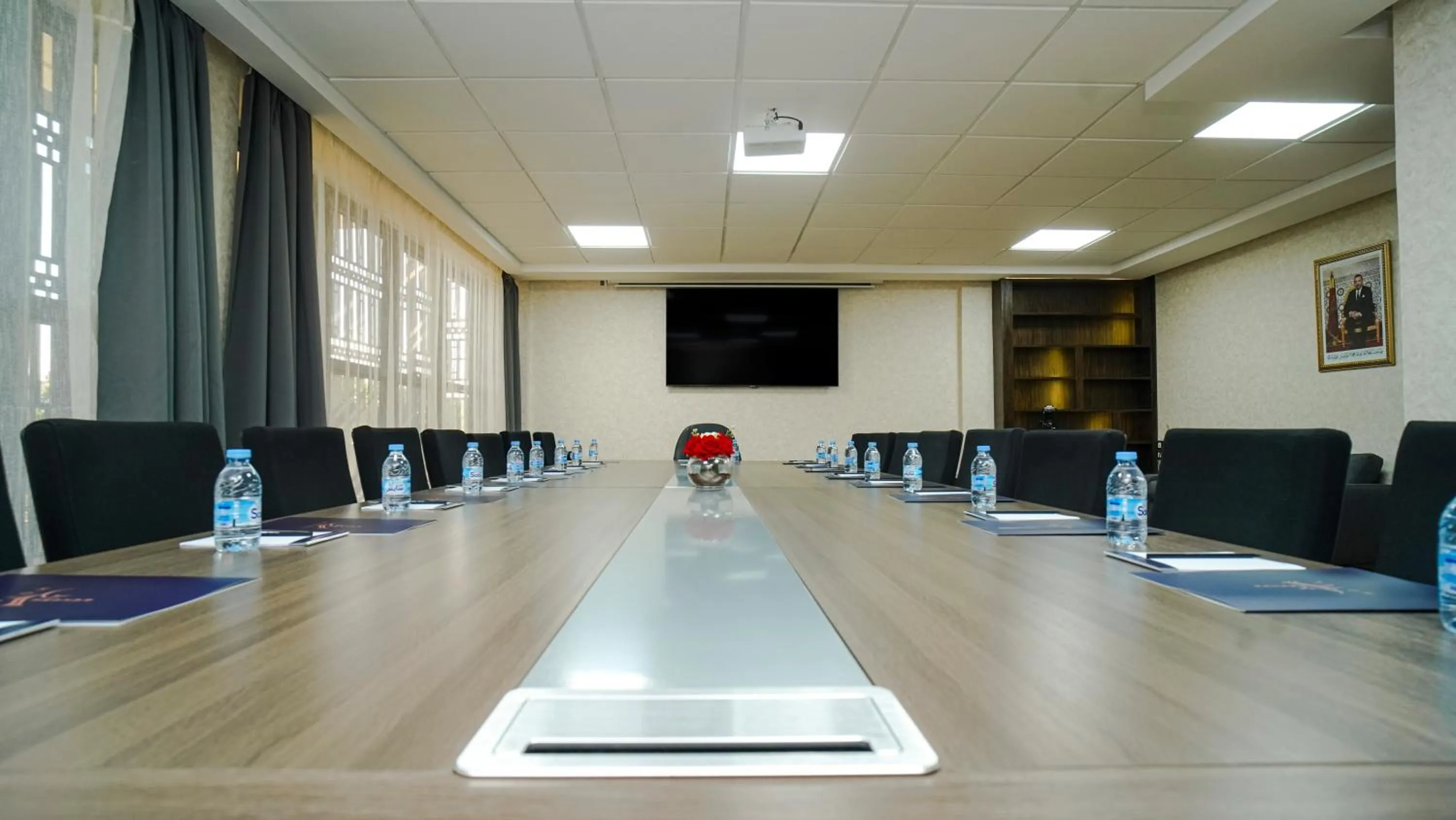 Business facilities in Razane Hôtel