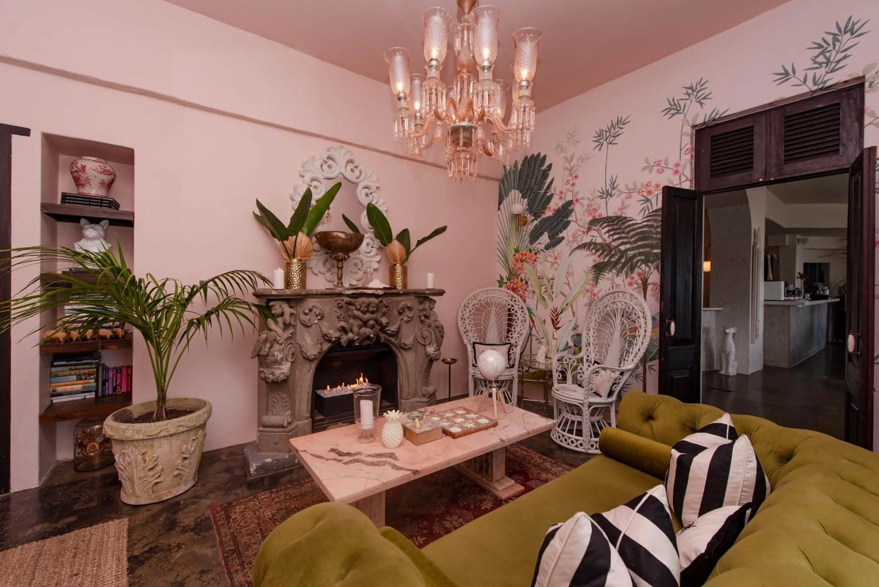 Restaurant/places to eat in The Ivory Haus