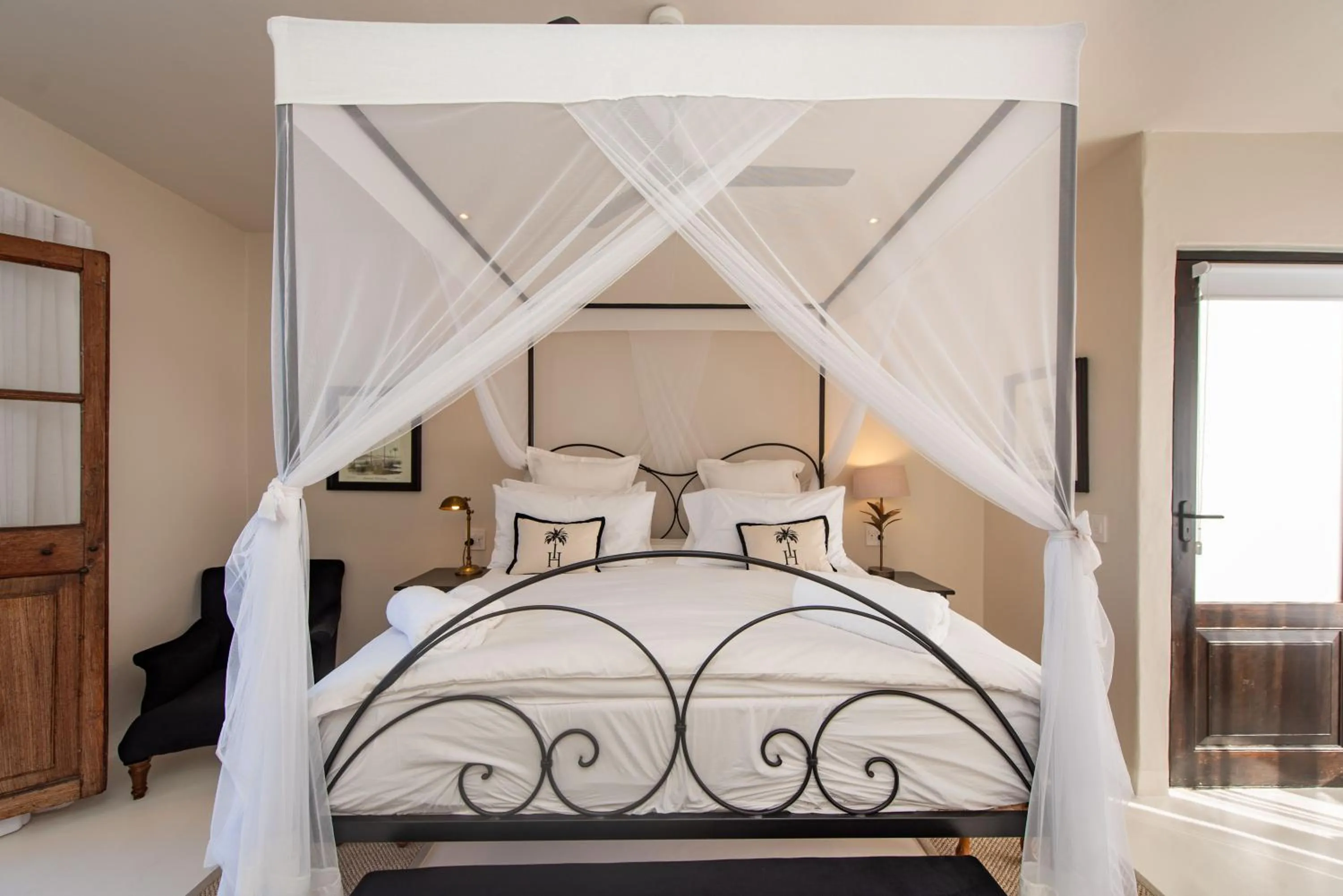 Bedroom, Bed in The Ivory Haus