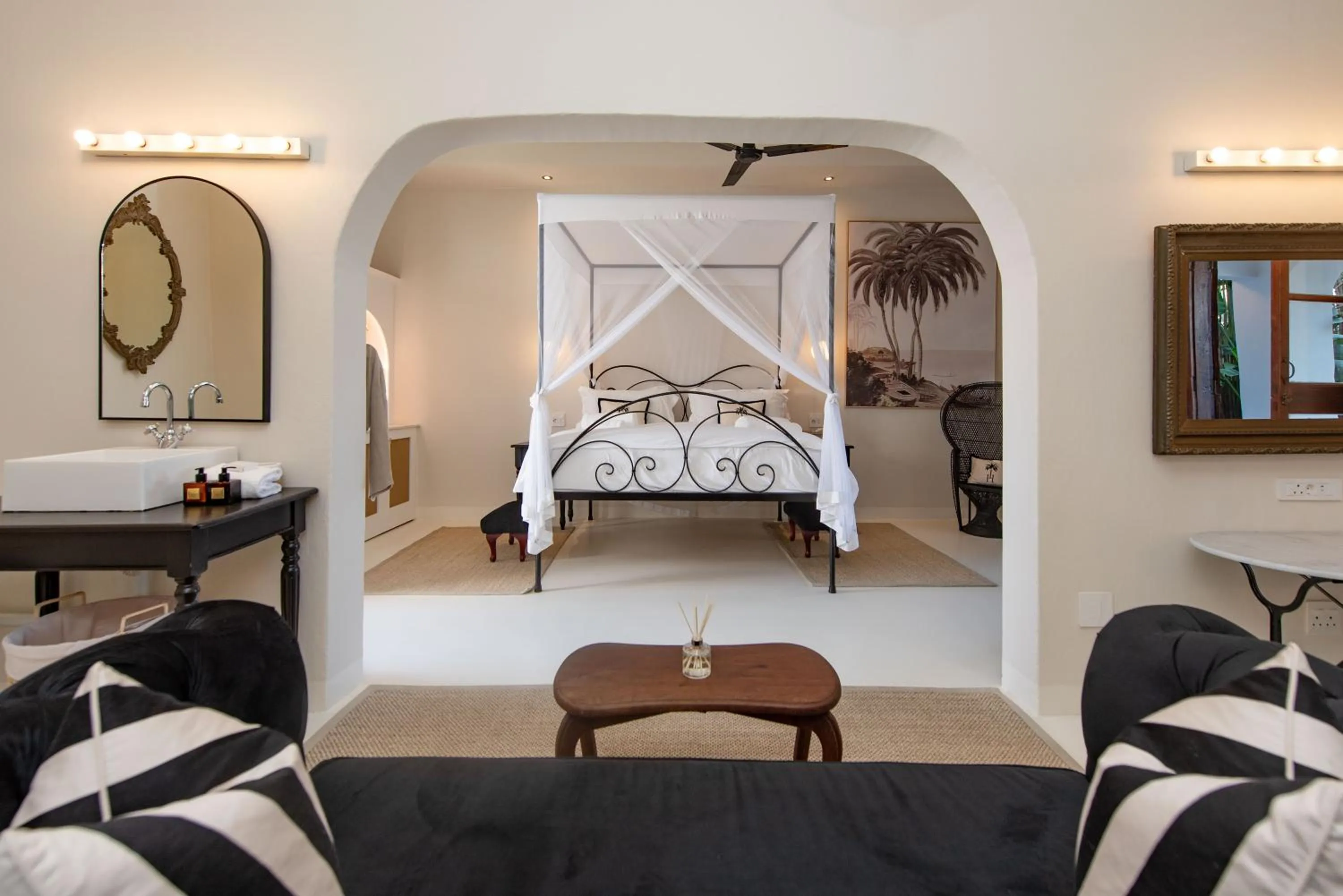 Bedroom, Bed in The Ivory Haus