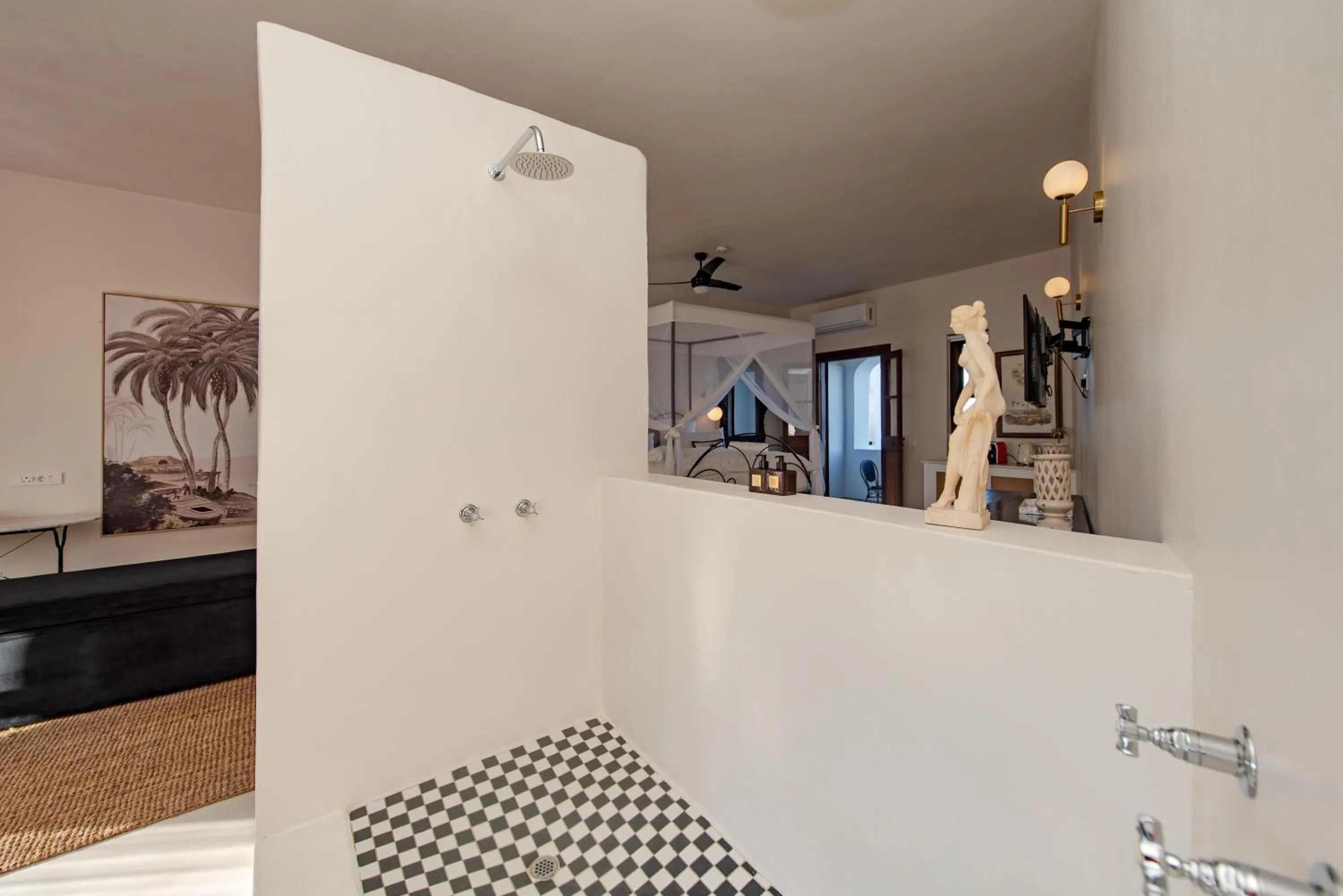 Shower in The Ivory Haus