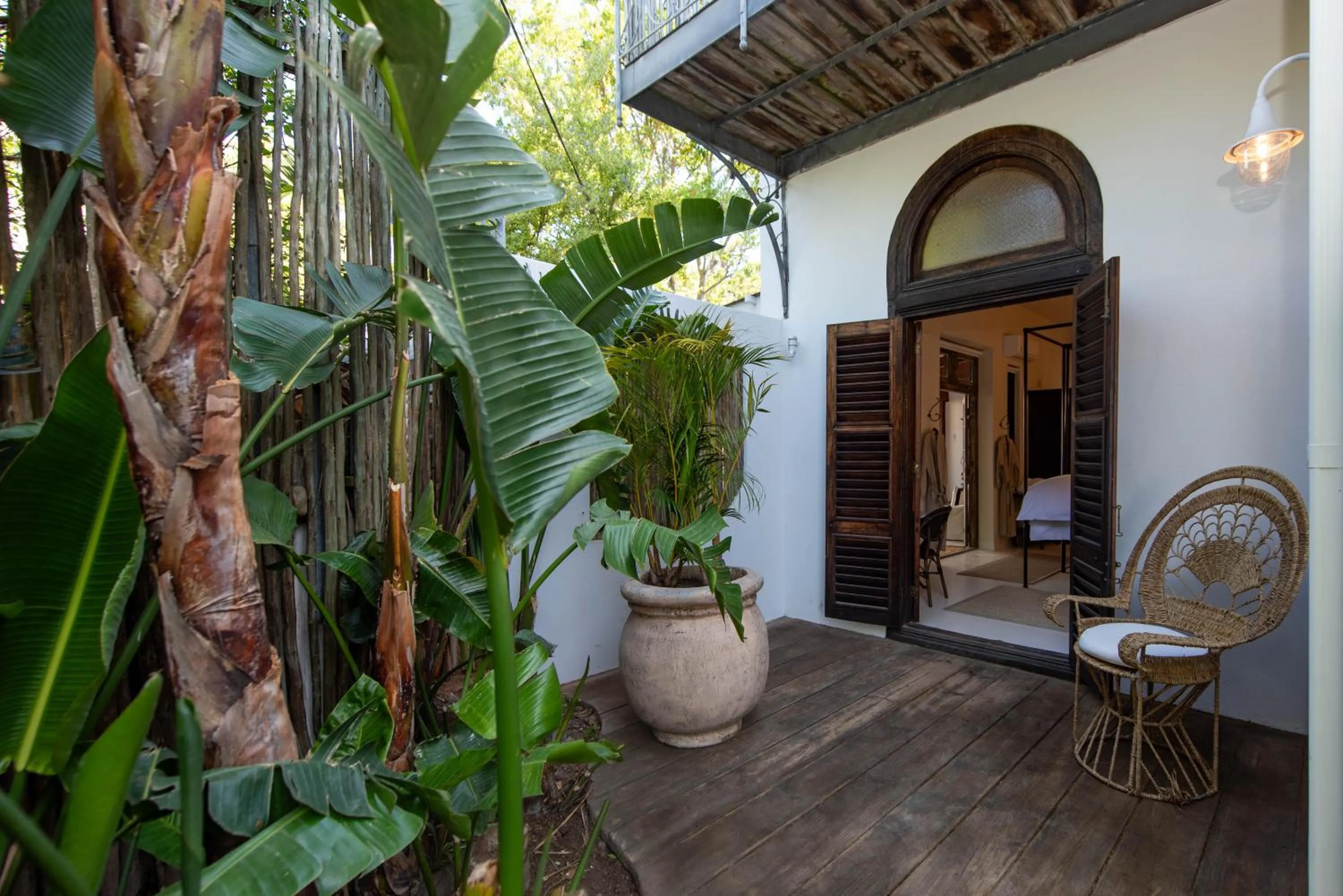 Facade/entrance in The Ivory Haus