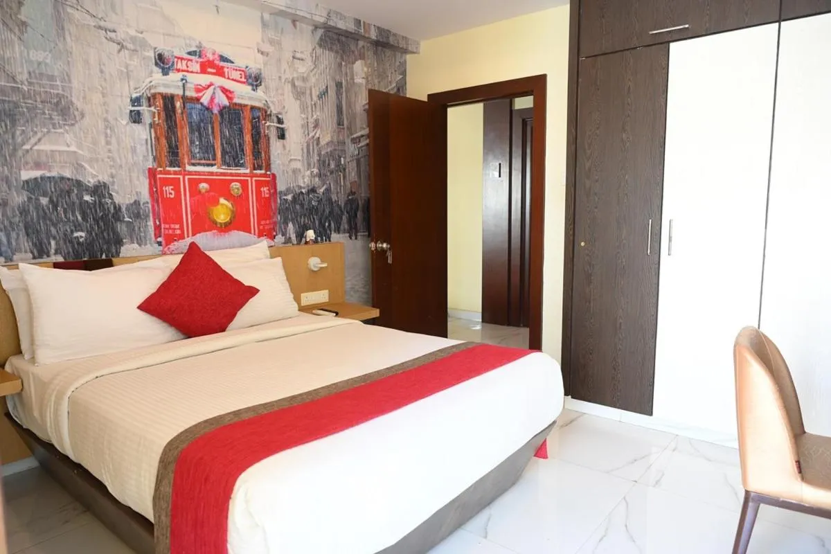 Bed in The Butterfly - Ramachandra Nagar