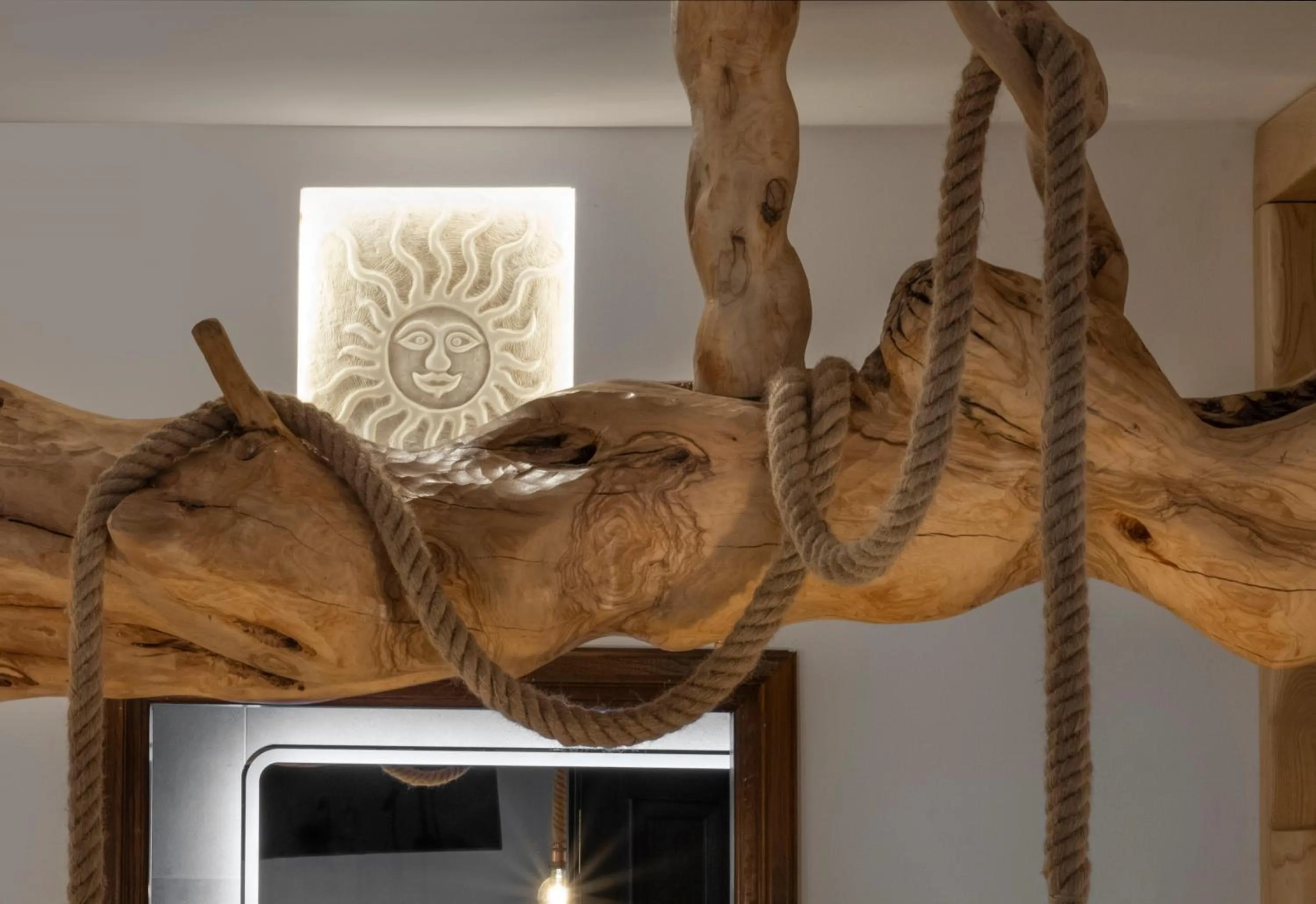 Decorative detail in Palios Stathmos