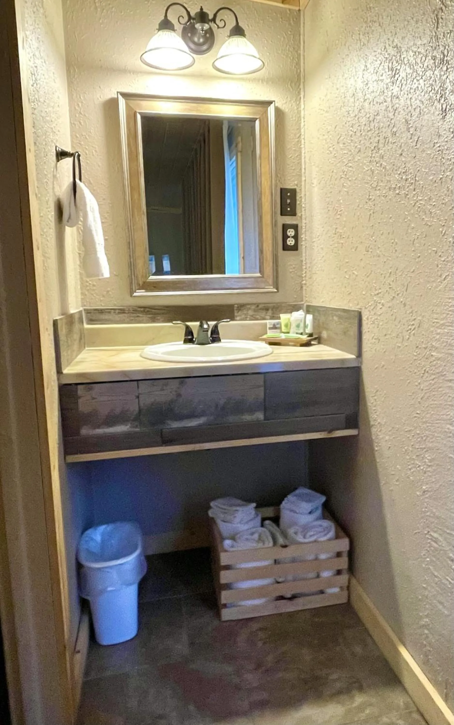 Bathroom in The Idaho Lodge & RV Park