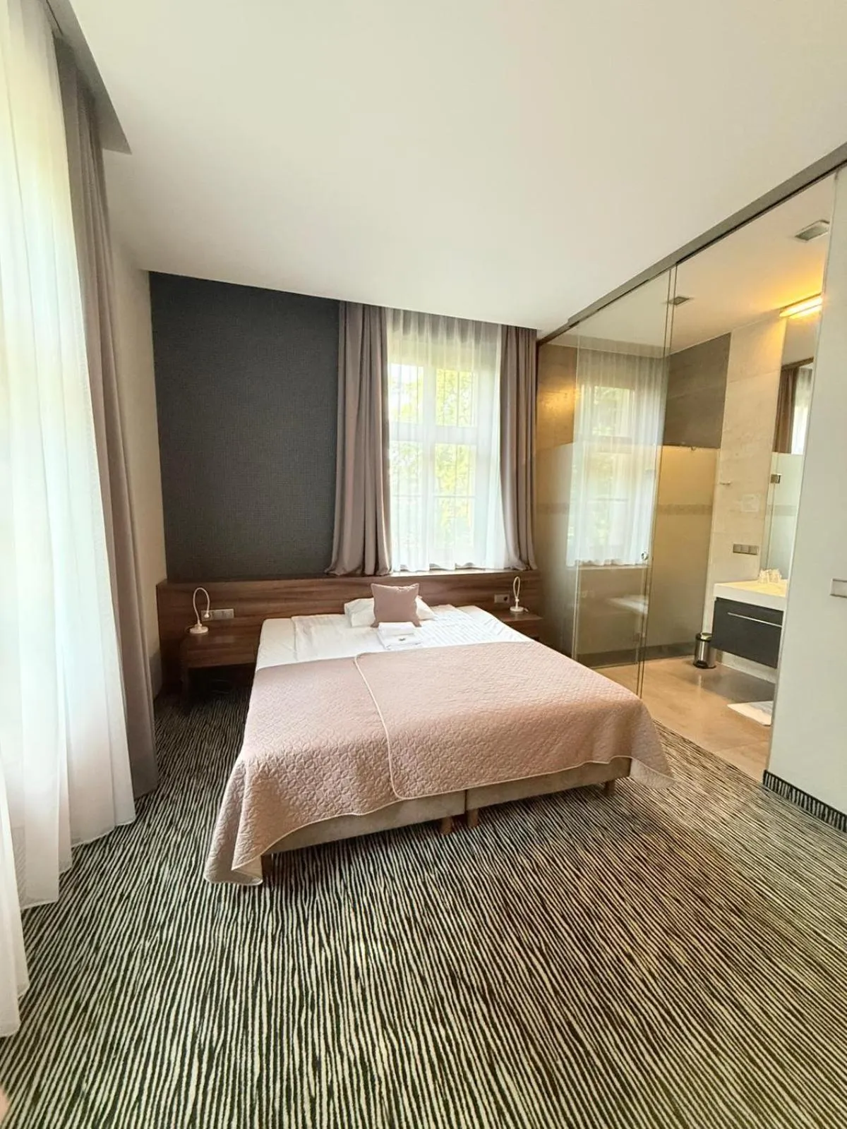 Bed in Hotel Gorczowski Katowice Chorzów