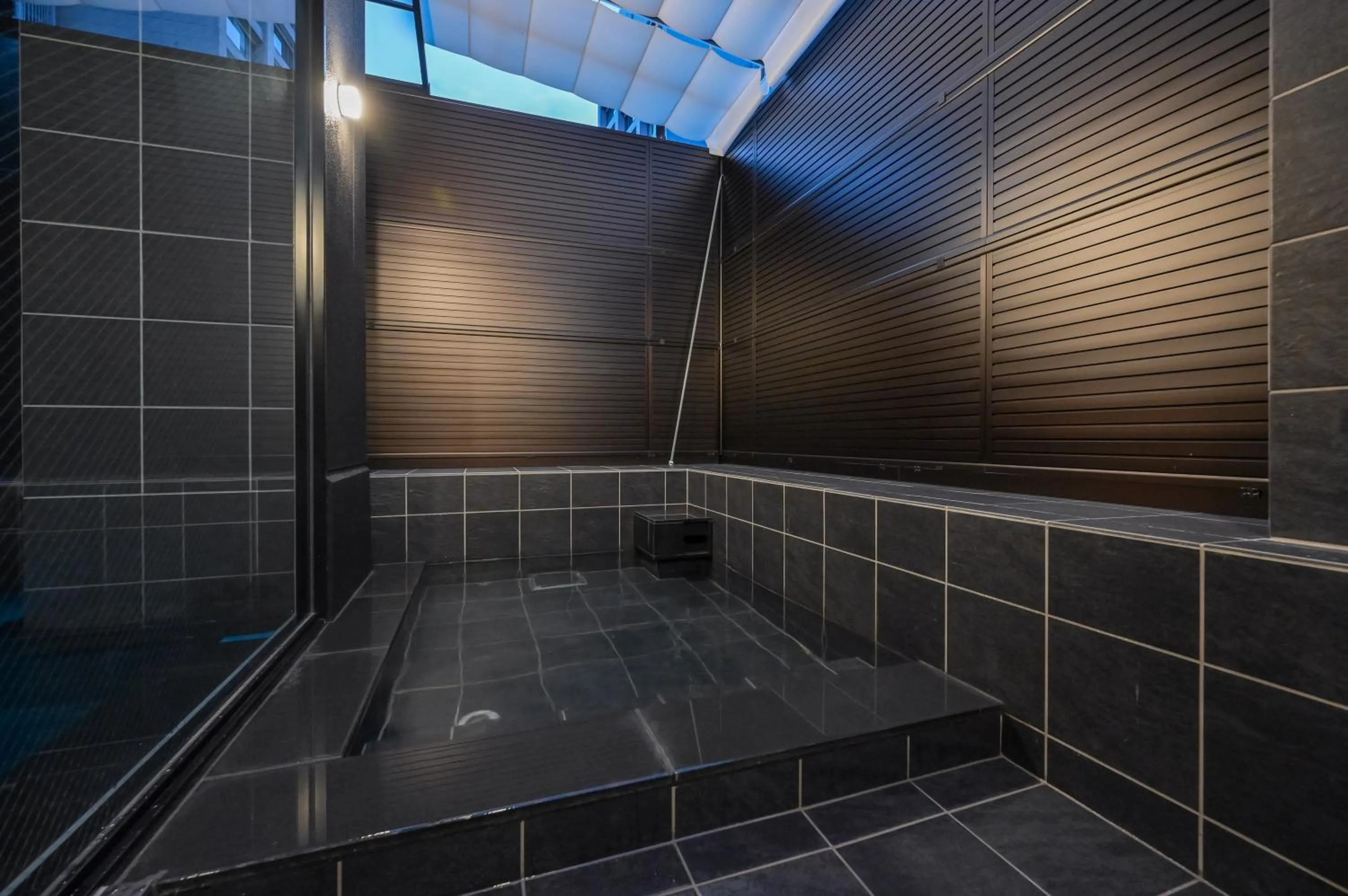 Open Air Bath in Ureshino Onsen Yadoya Uchiroji