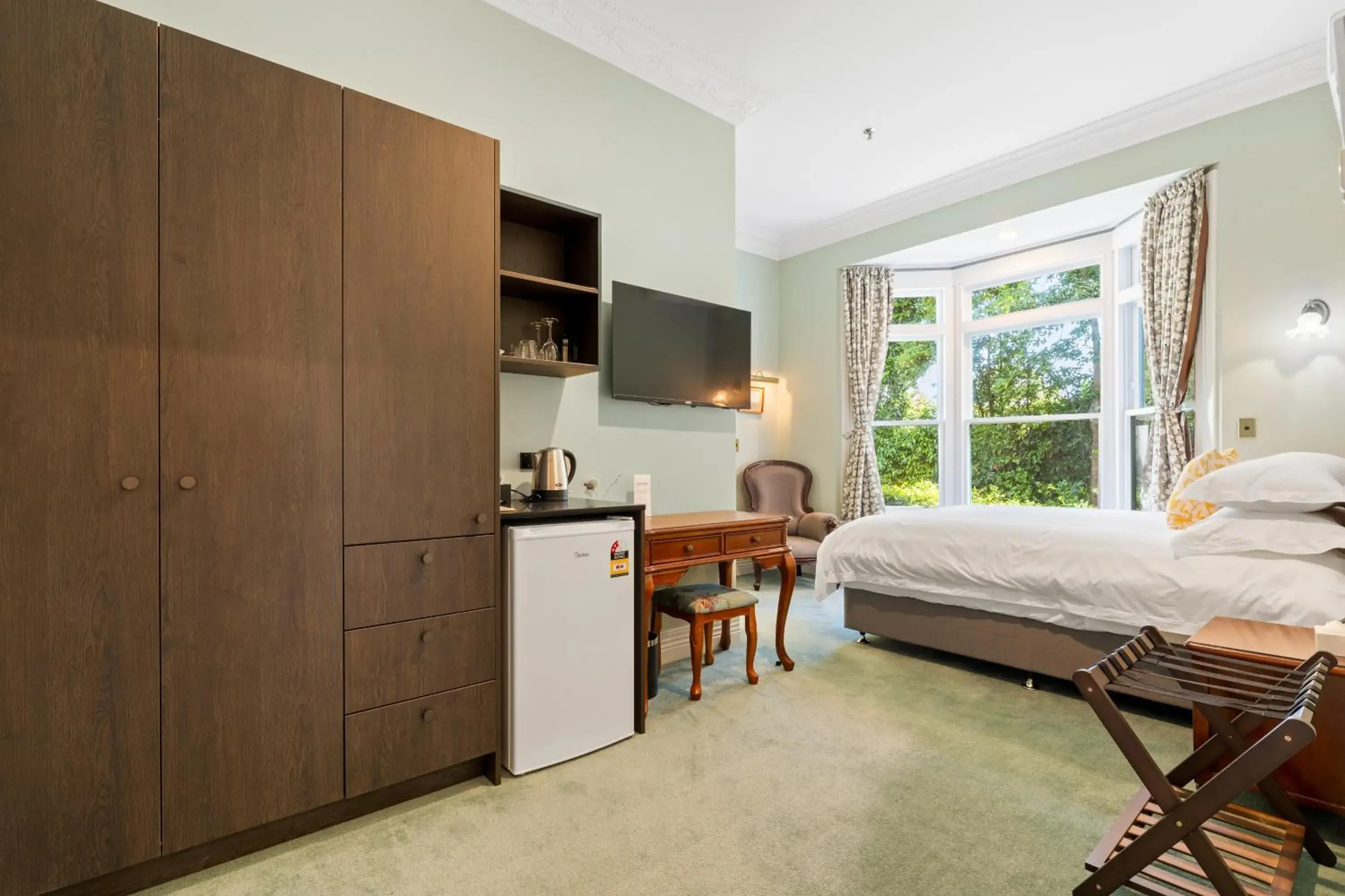 Deluxe Queen Room in Aachen House Deluxe Queen Room in Aachen House