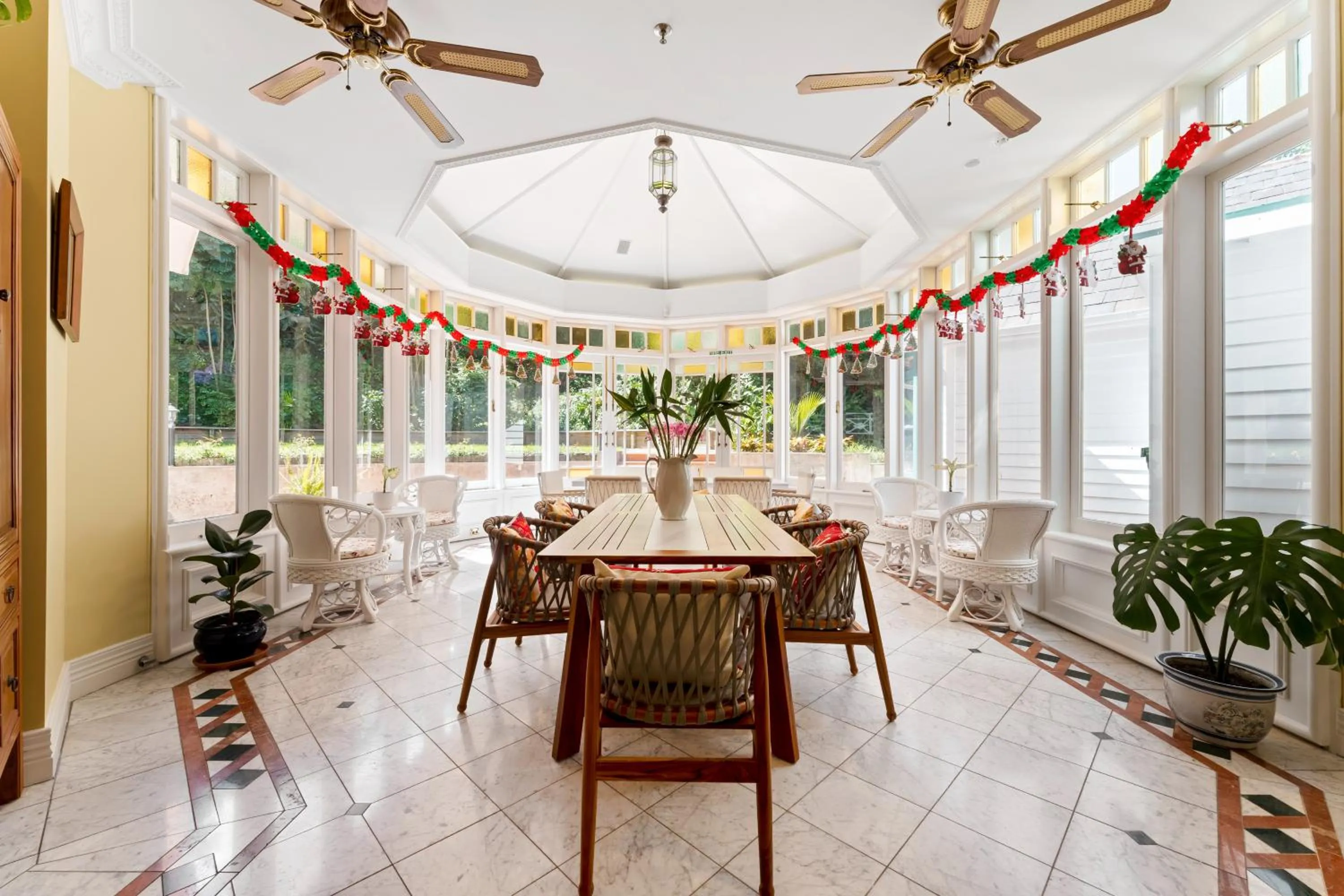 Dining area in Aachen House