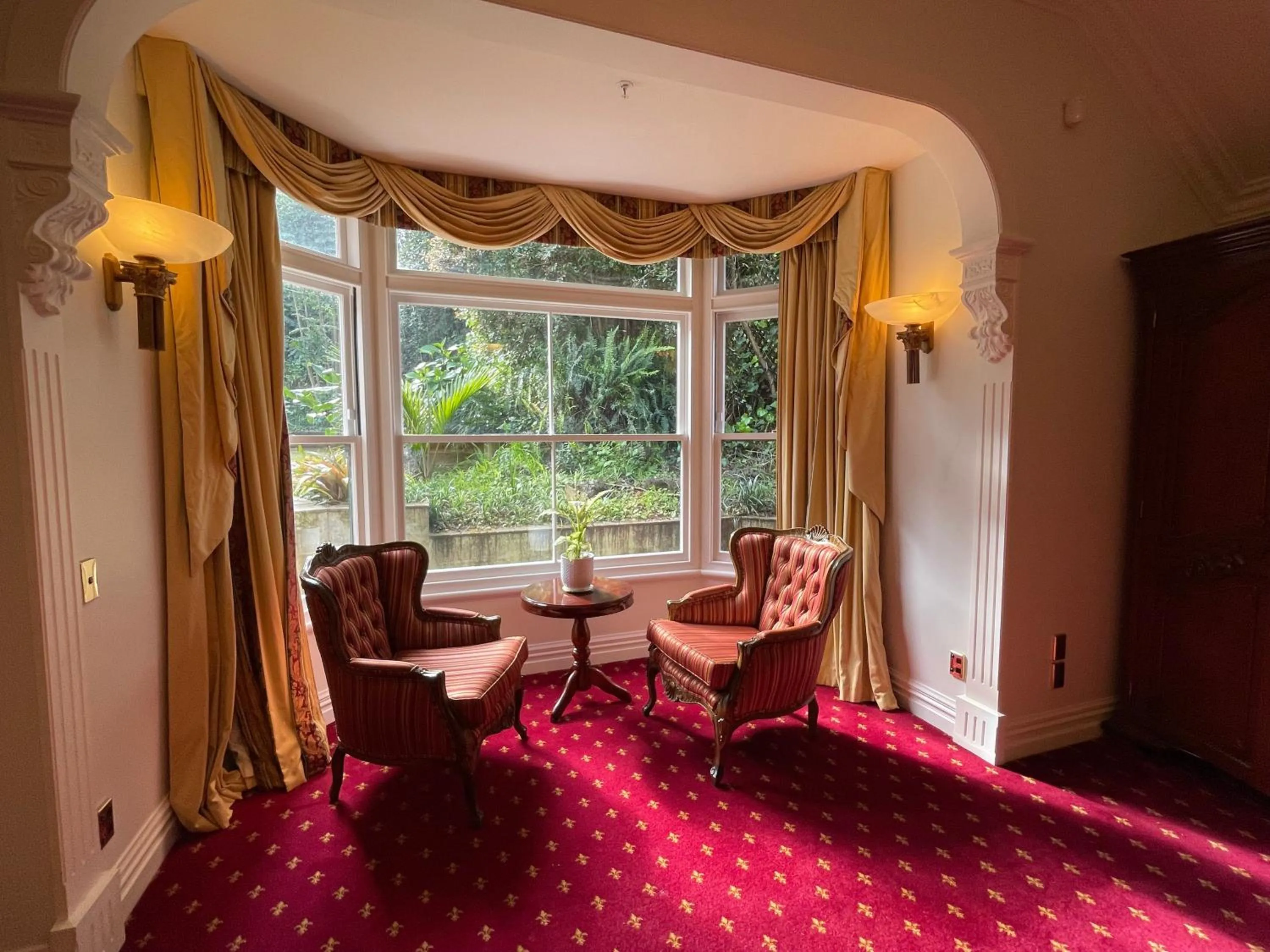 Seating area in Aachen House