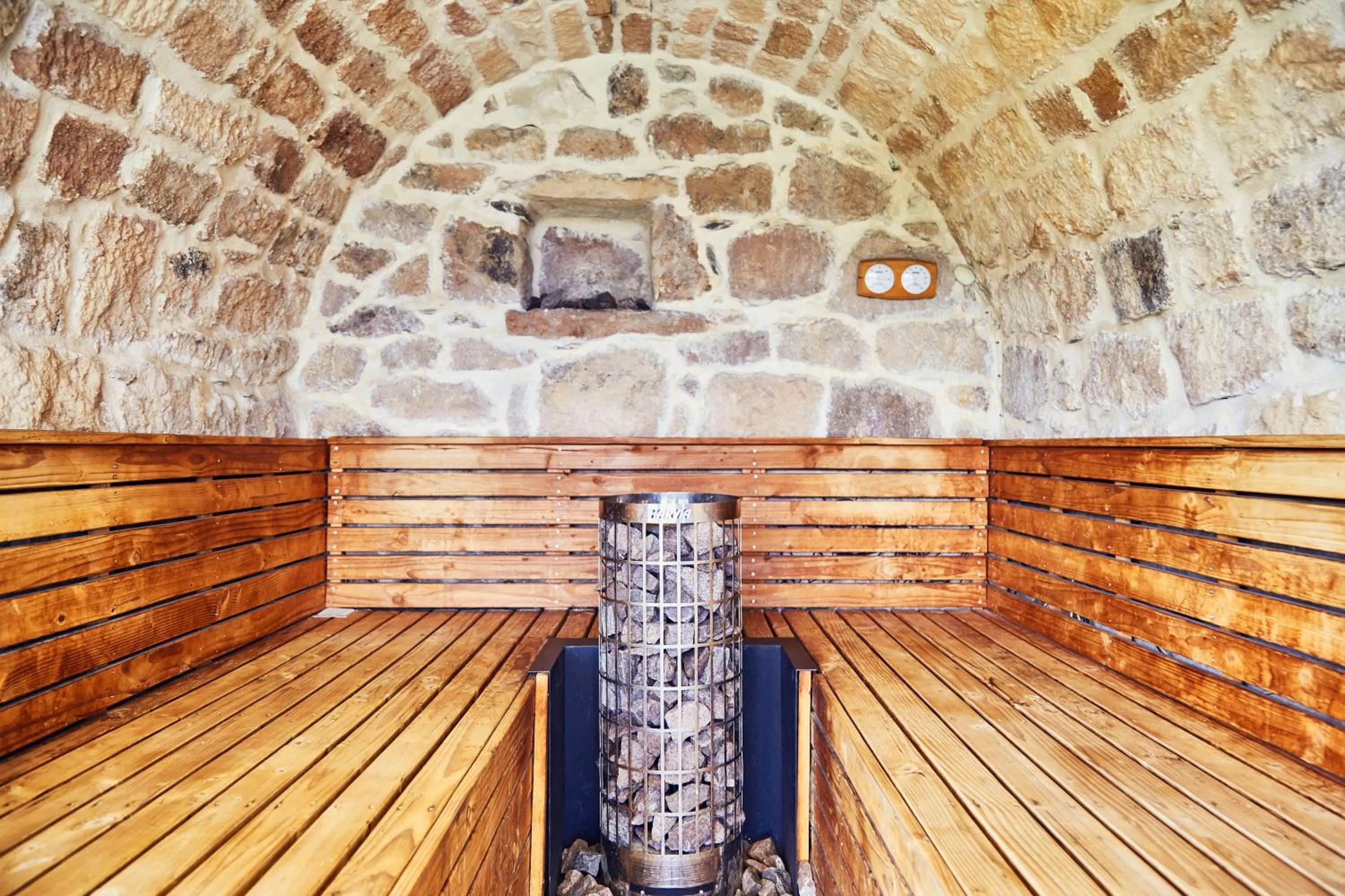 Sauna in Domaine de Chalvêches Hôtel SPA 4*