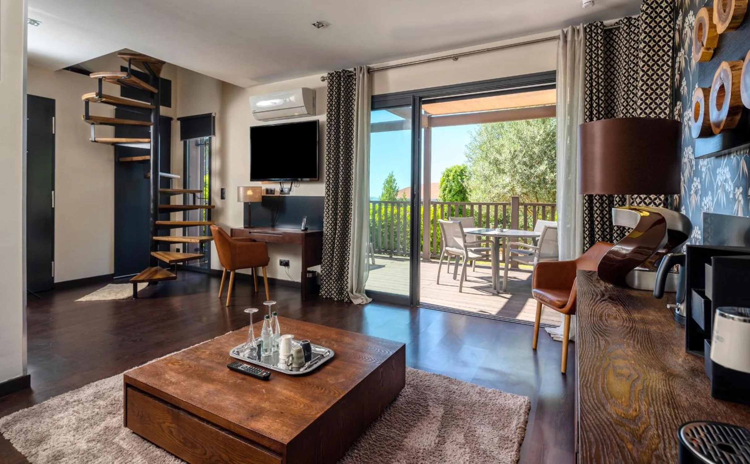 Living room in Domaine de Chalvêches Hôtel SPA 4*