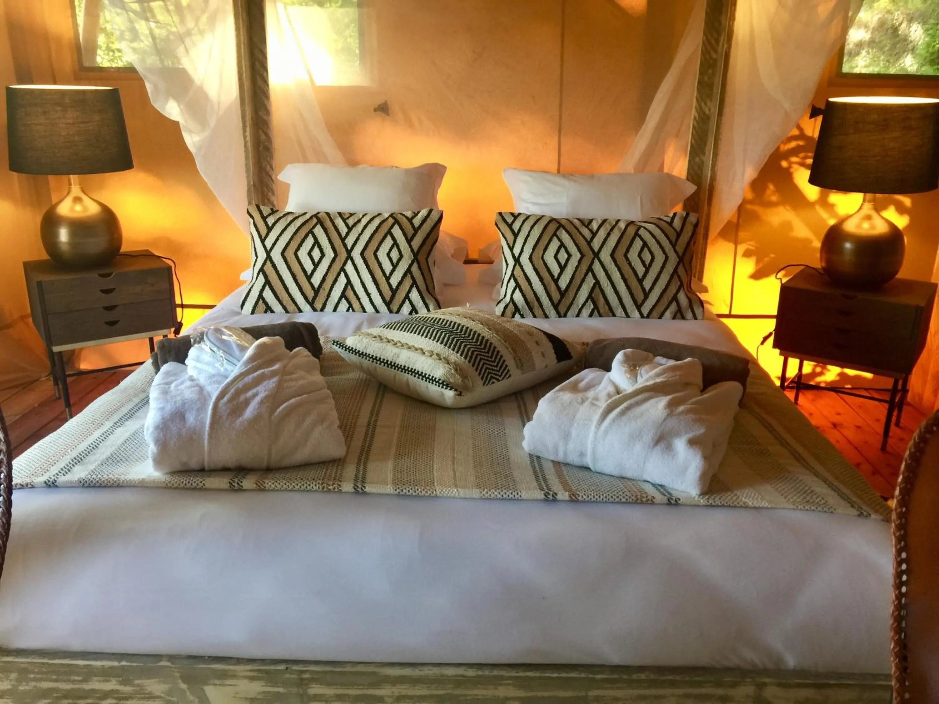 Bed in Domaine de Chalvêches Hôtel SPA 4*