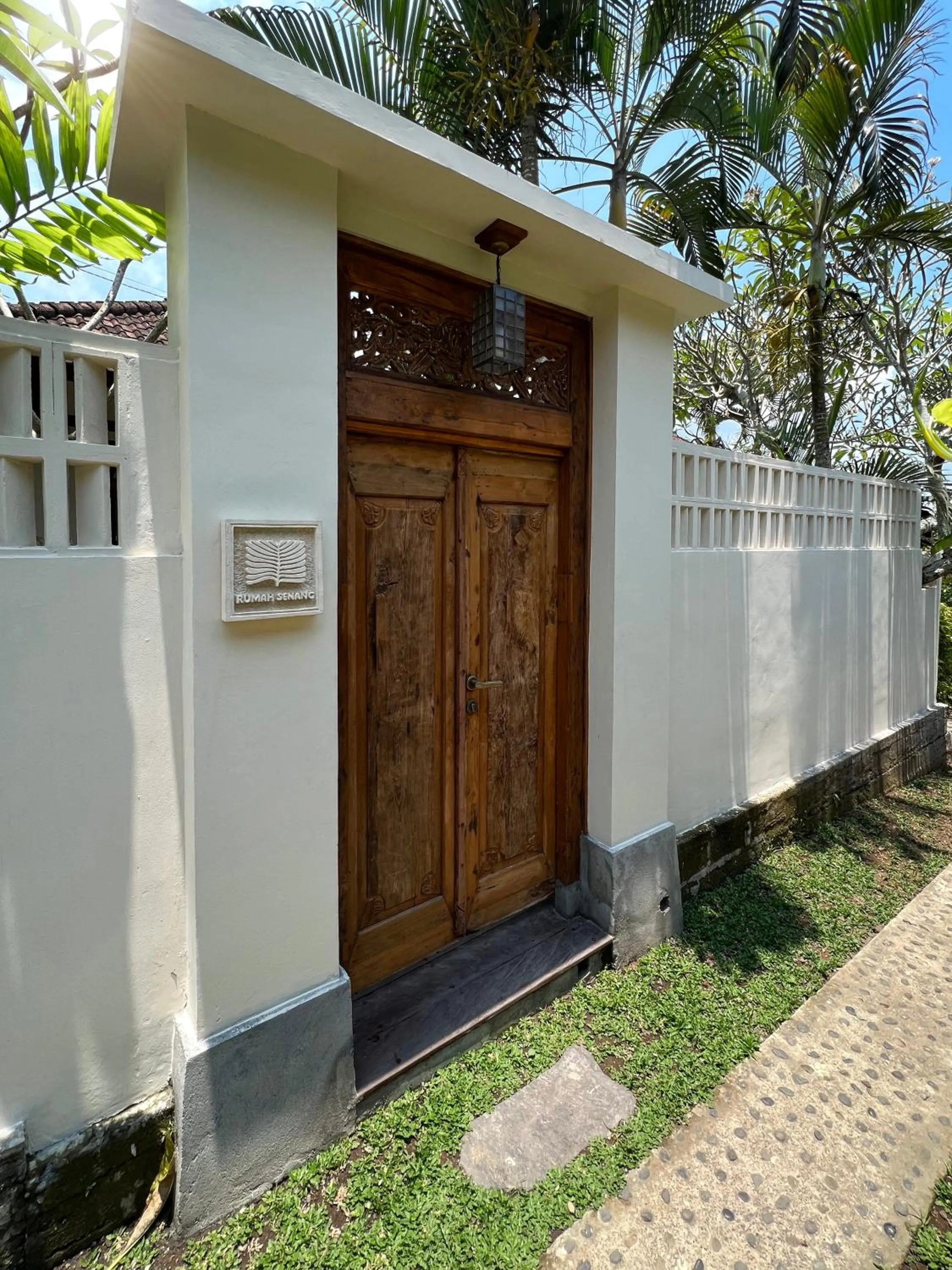 Facade/entrance in Rumah Senang - Walk to Beach