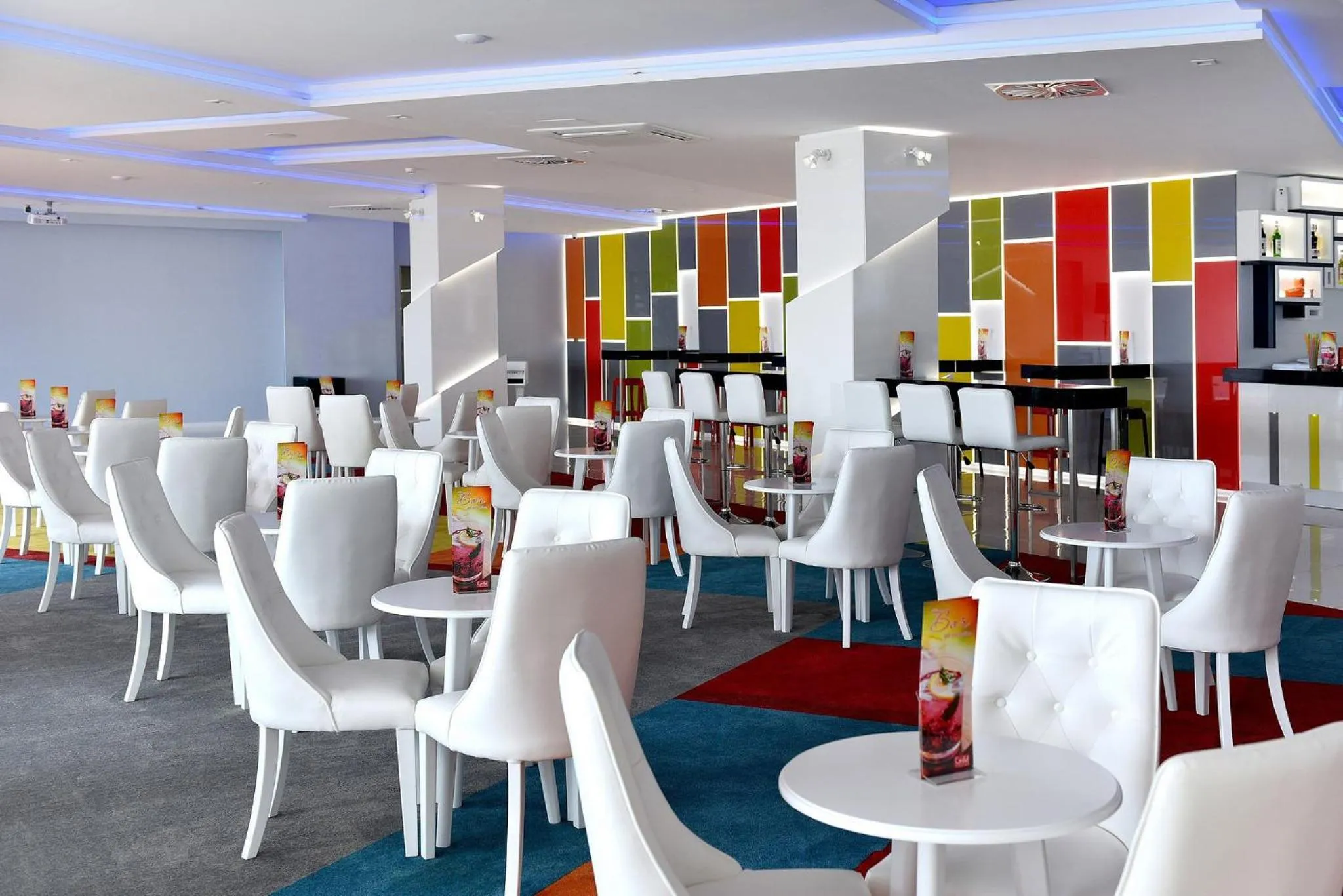 Lobby or reception in GRIFID Encanto Beach Hotel - MediSPA, Ultra All Inclusive & Private Beach