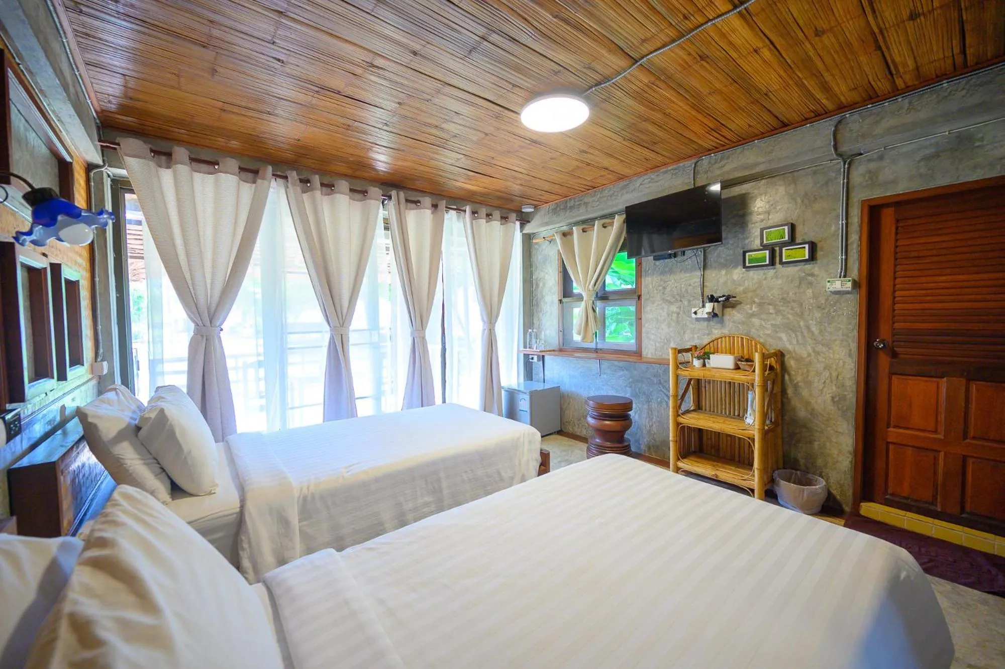 Bed in Herntai Resort Maelanoi