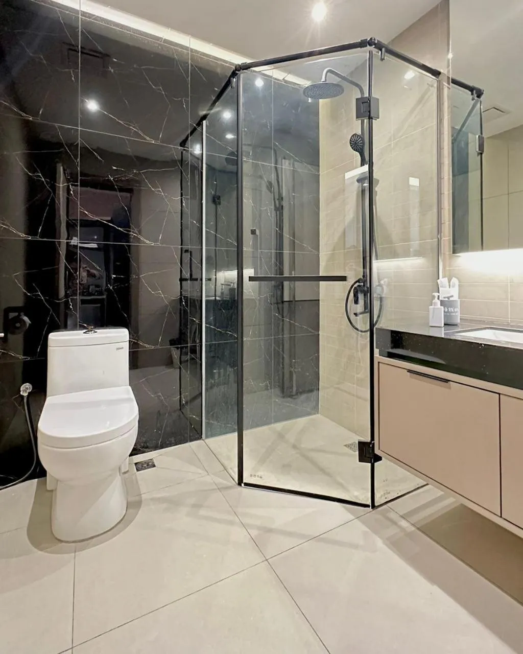 Bathroom in I-VISTA HOTEL