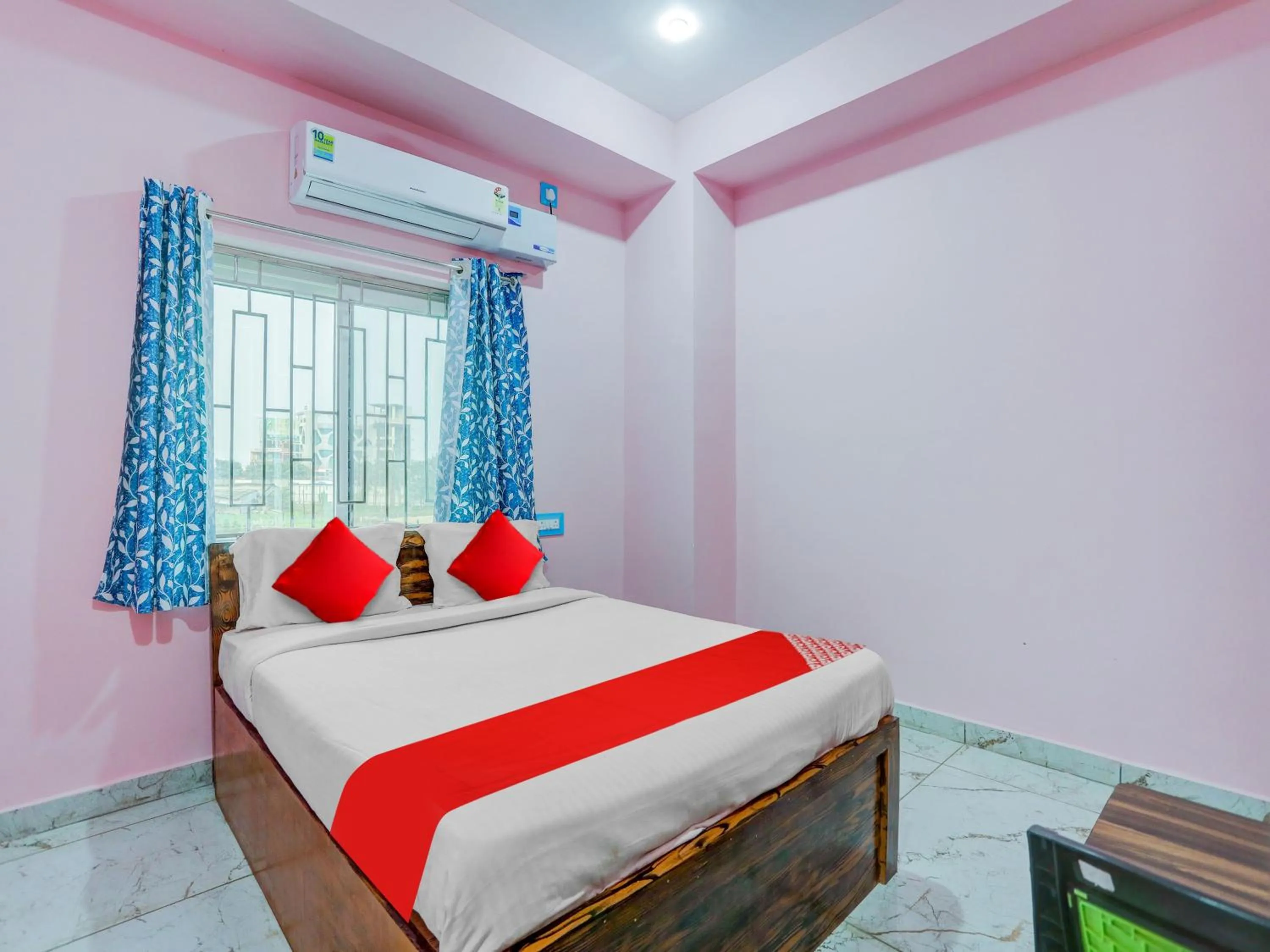 Bedroom in Hotel O Kalinga Inn