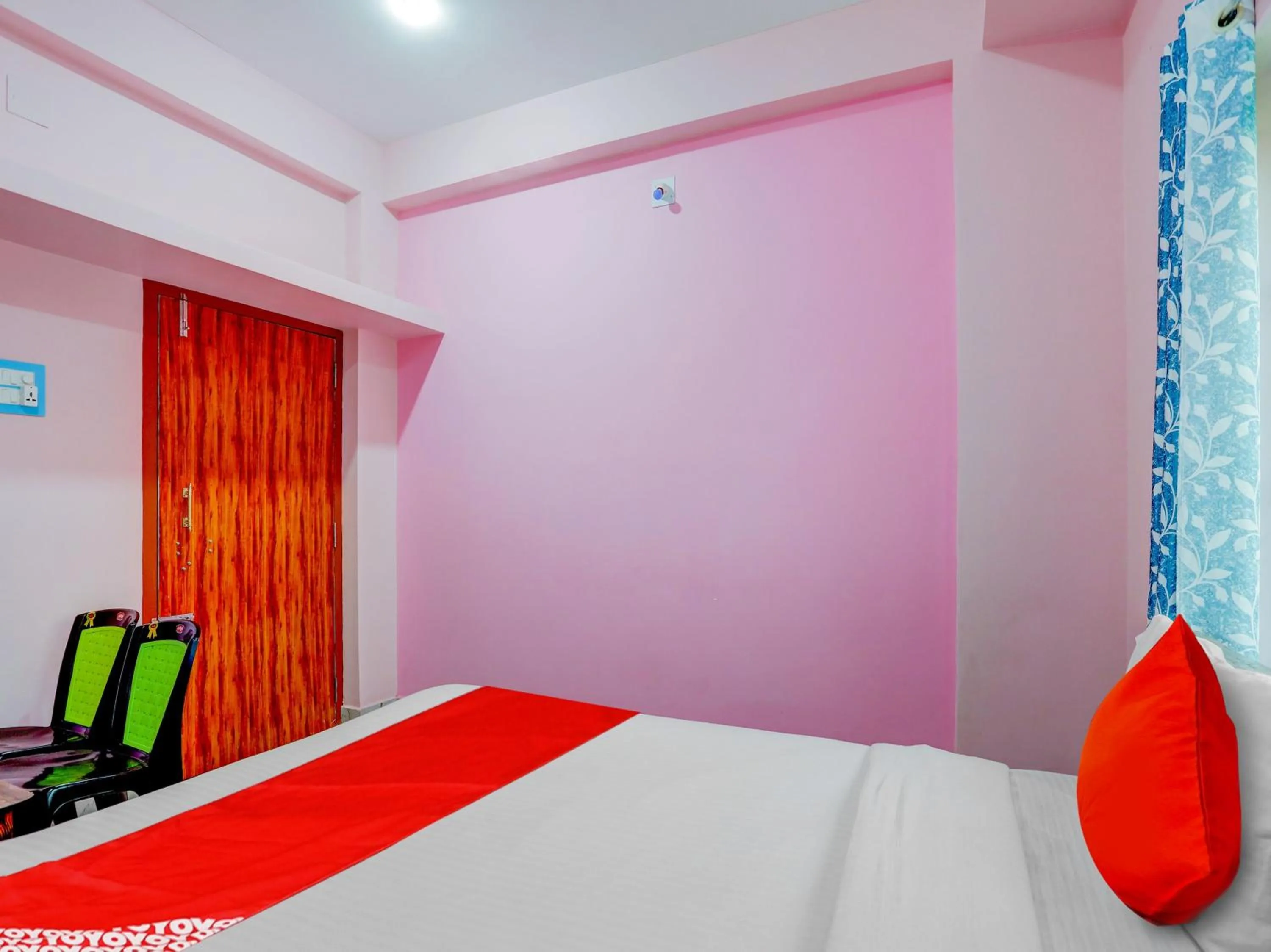 Bedroom in Hotel O Kalinga Inn