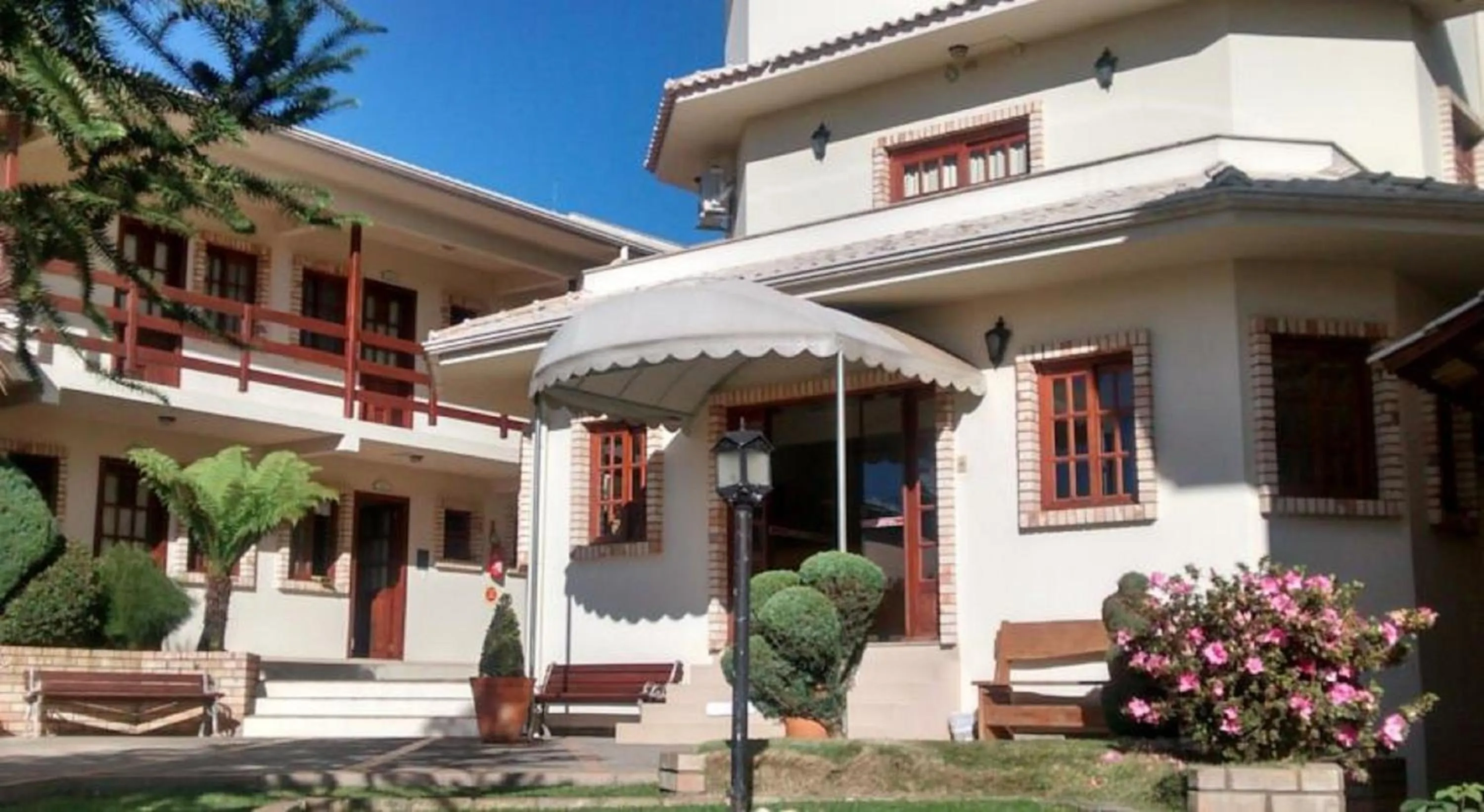 Property building in Villa Apart Hotel