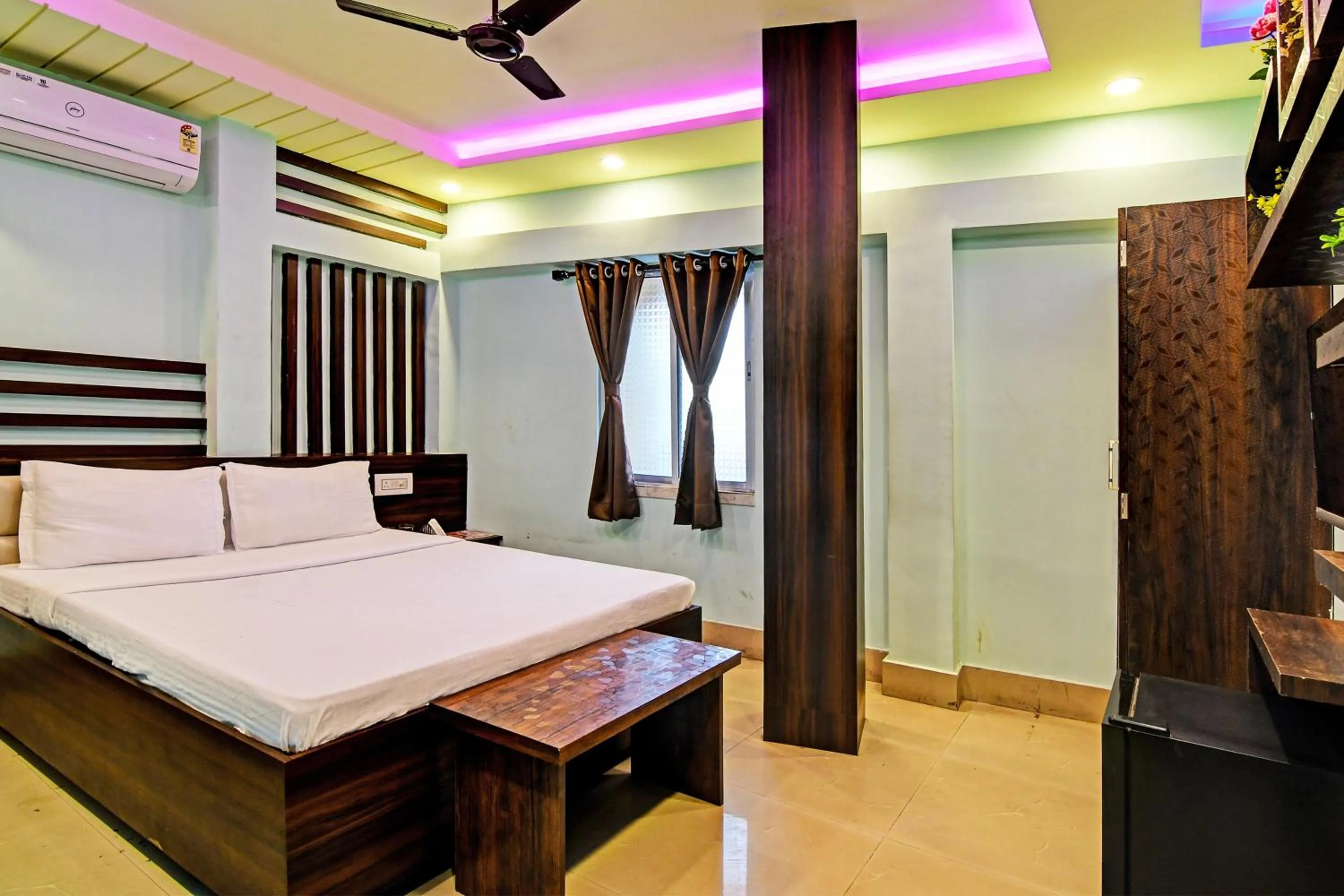 Bedroom, Bed in Super Hotel O The Orchid Residency