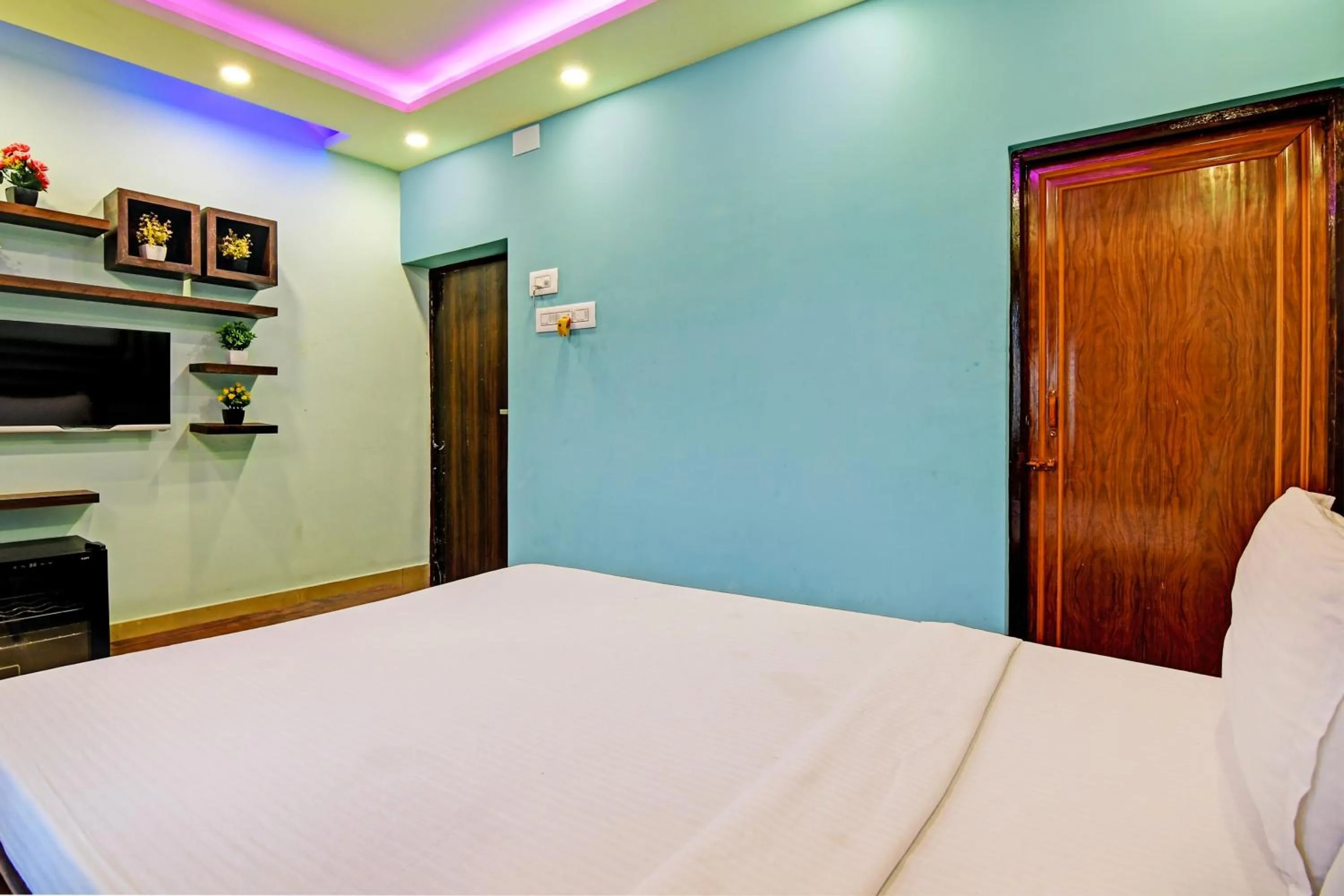 Bedroom, Bed in Super Hotel O The Orchid Residency