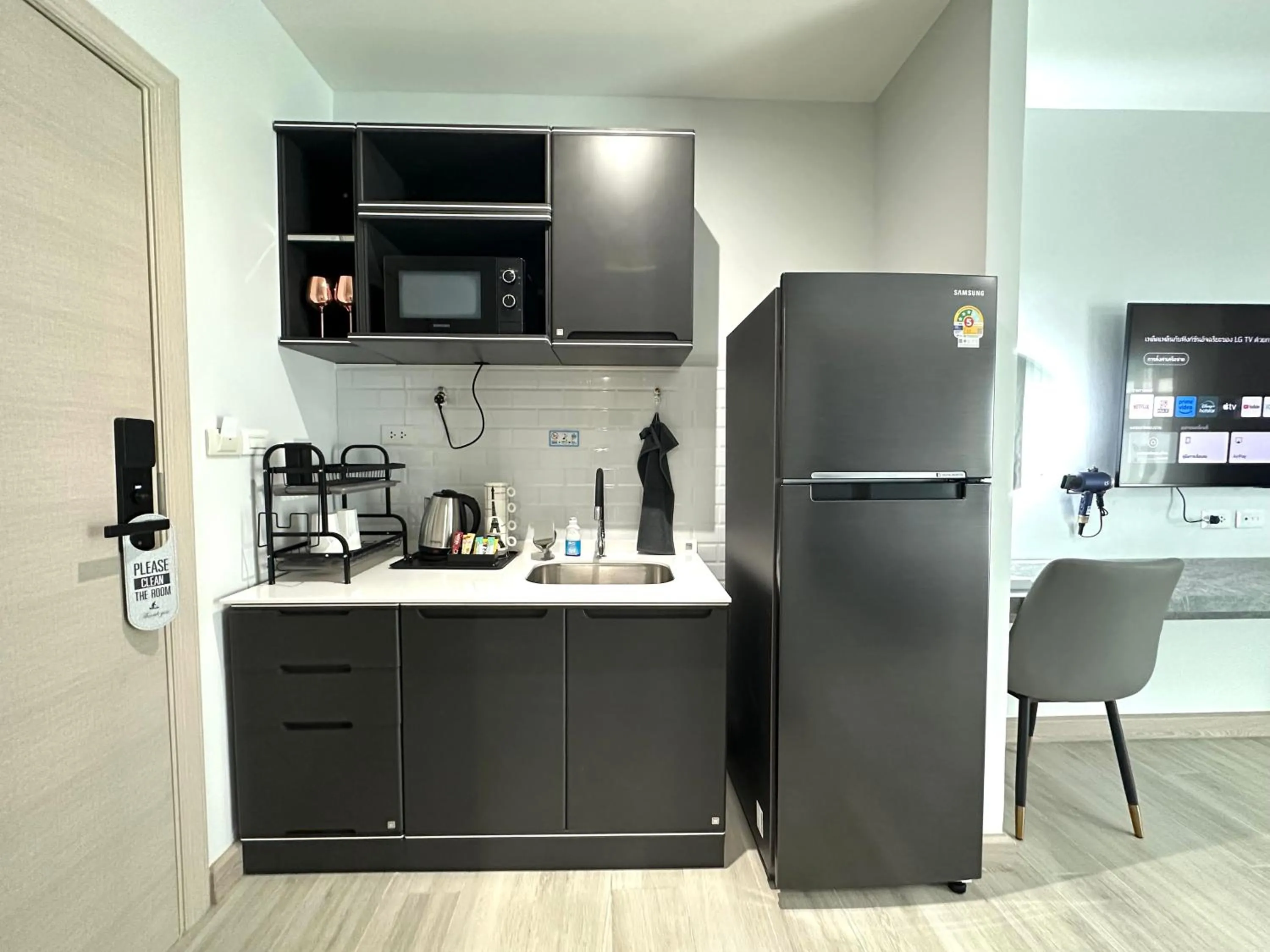 Coffee/tea facilities in Kata Place Villa