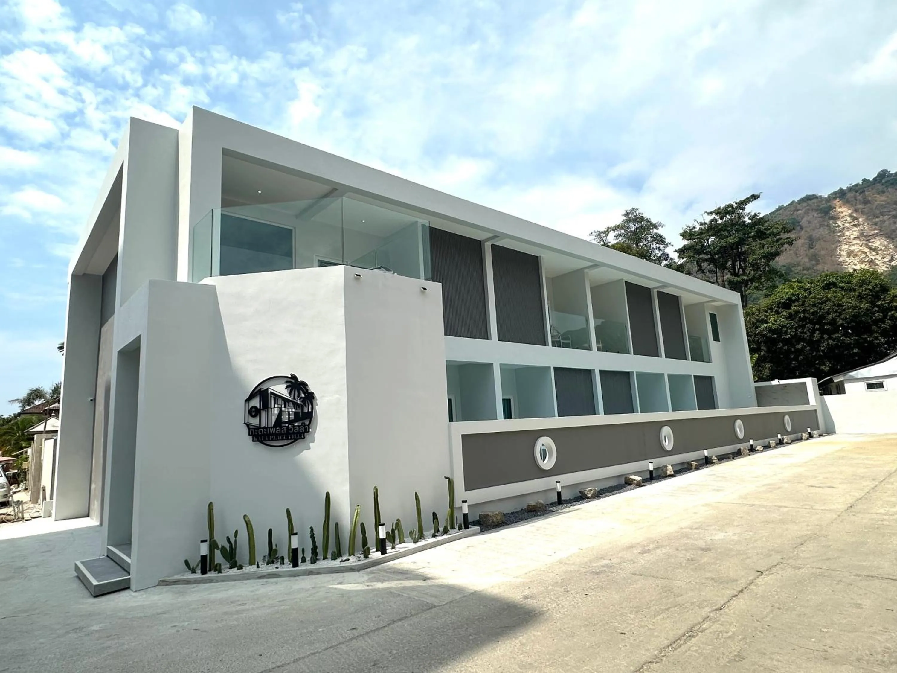 Property building in Kata Place Villa