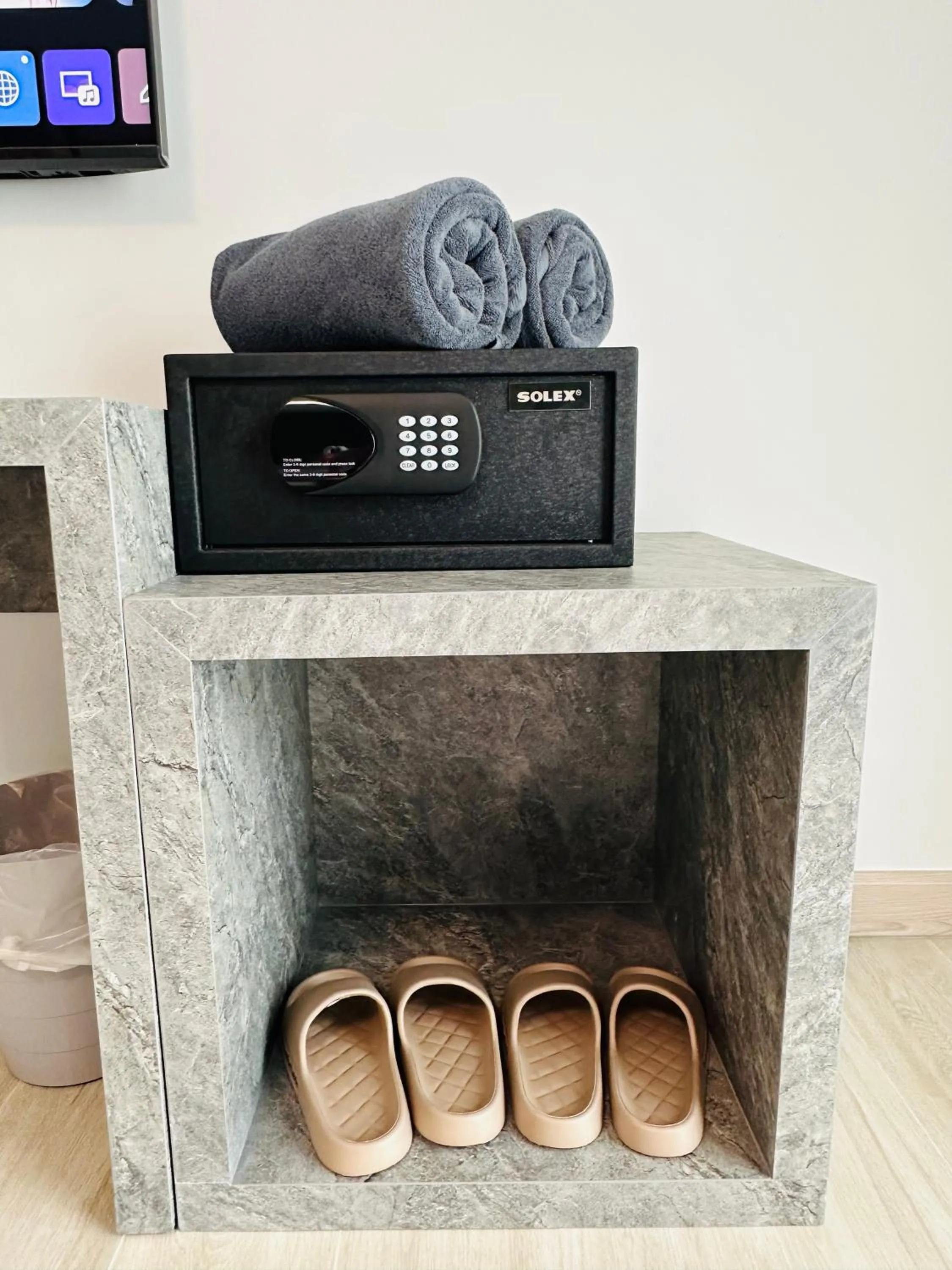 safe in Kata Place Villa