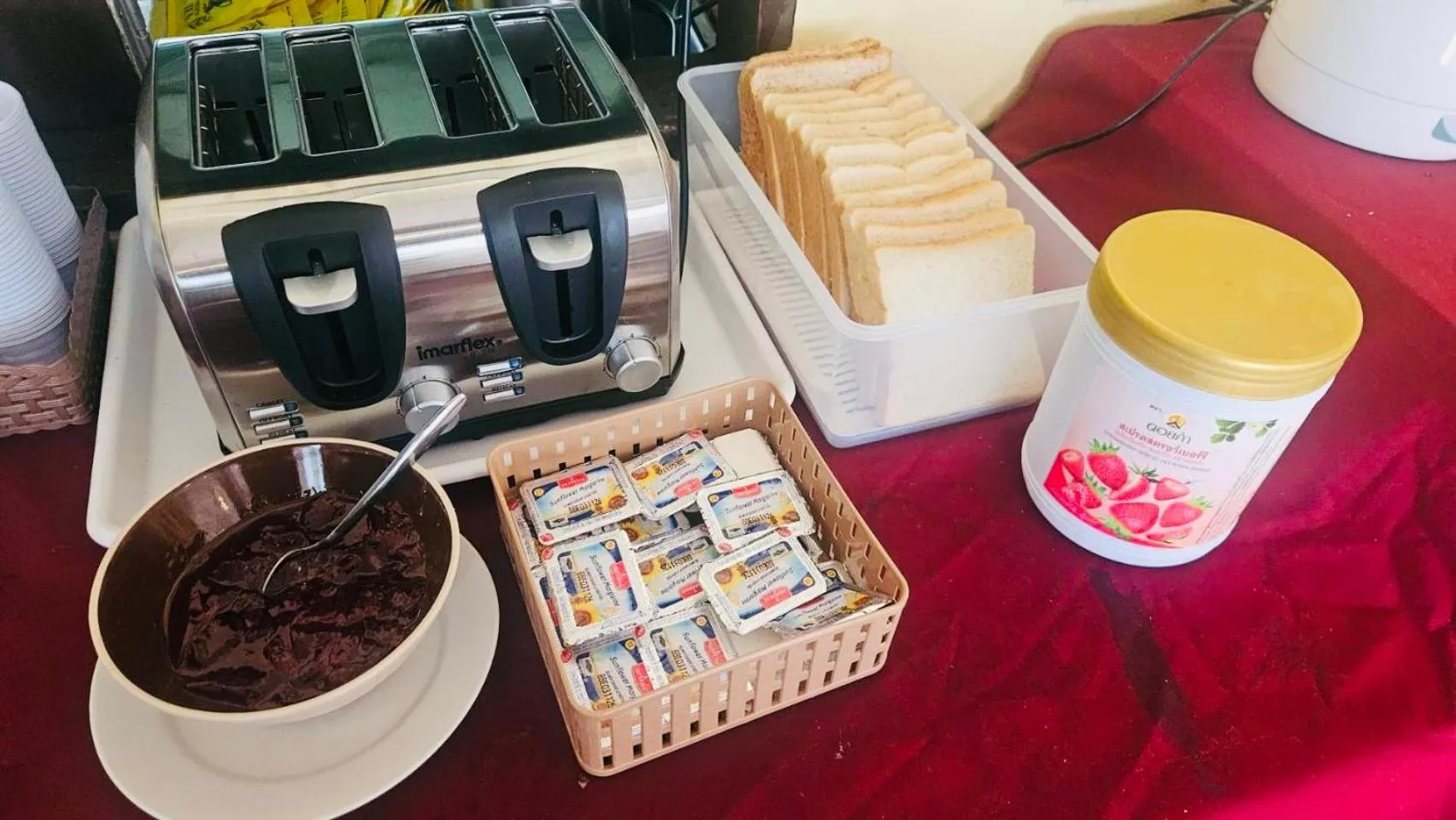 Coffee/tea facilities in Kata Place Villa