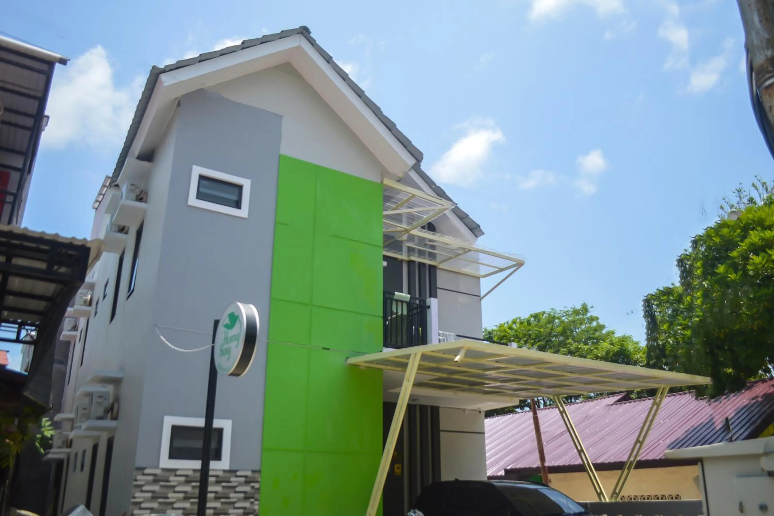 Facade/entrance in Super OYO 93085 Homy Stay Syariah