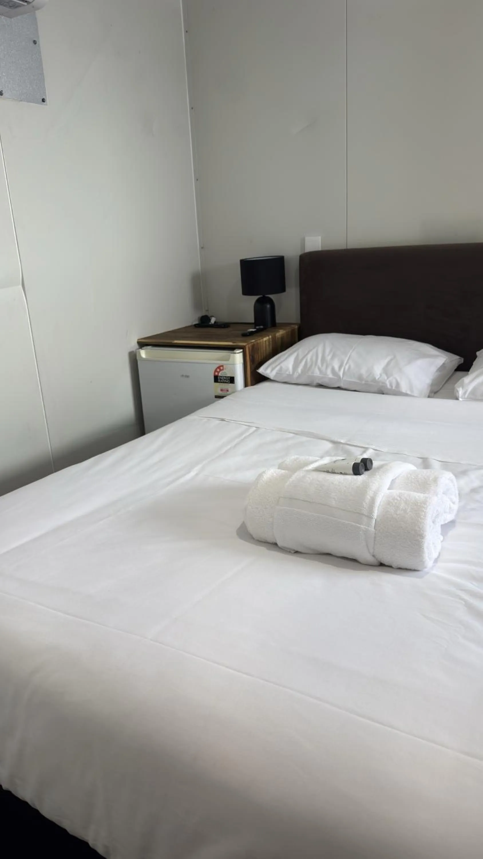 Bed in The Federal Hotel