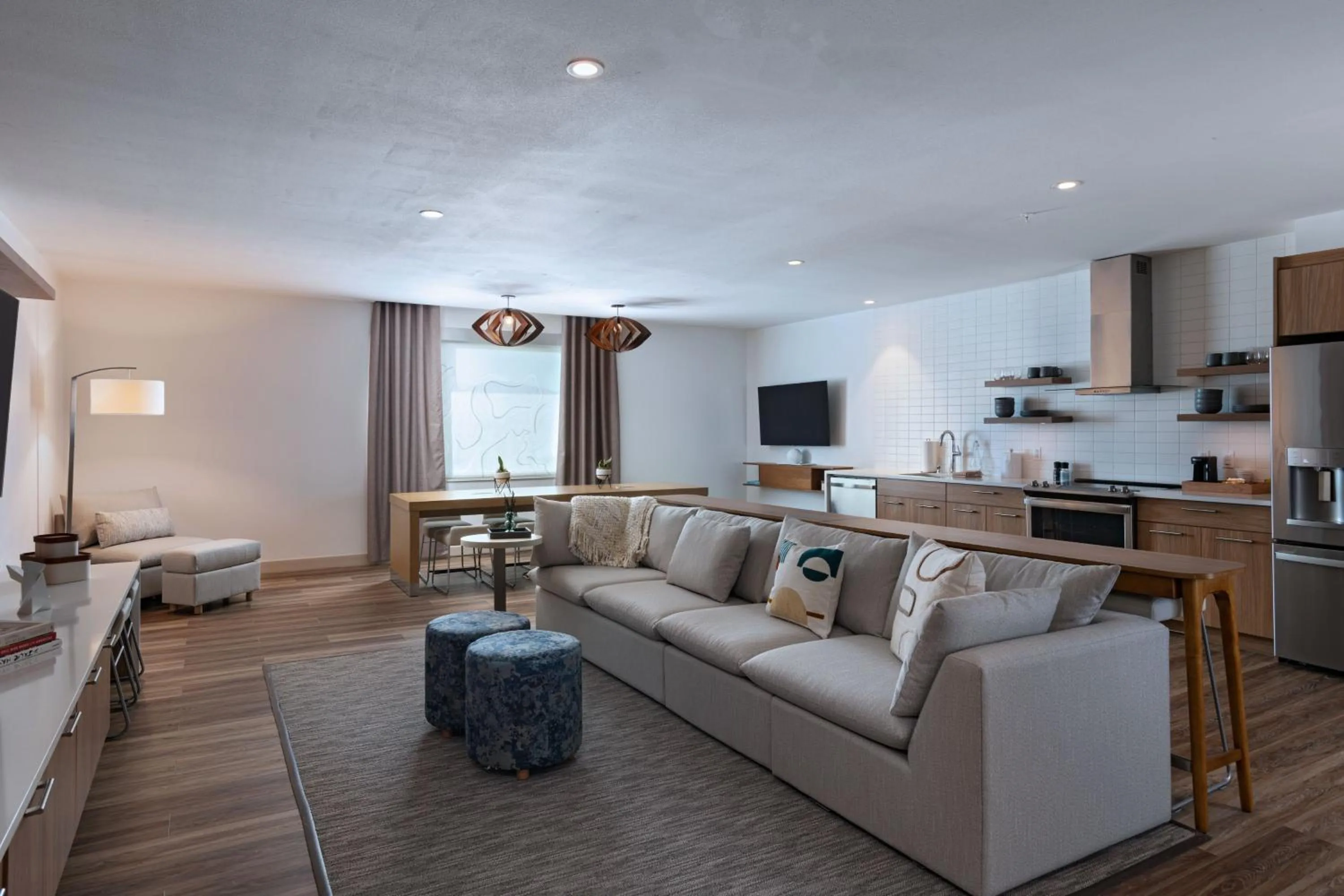 Photo of the whole room in Element Albuquerque Uptown