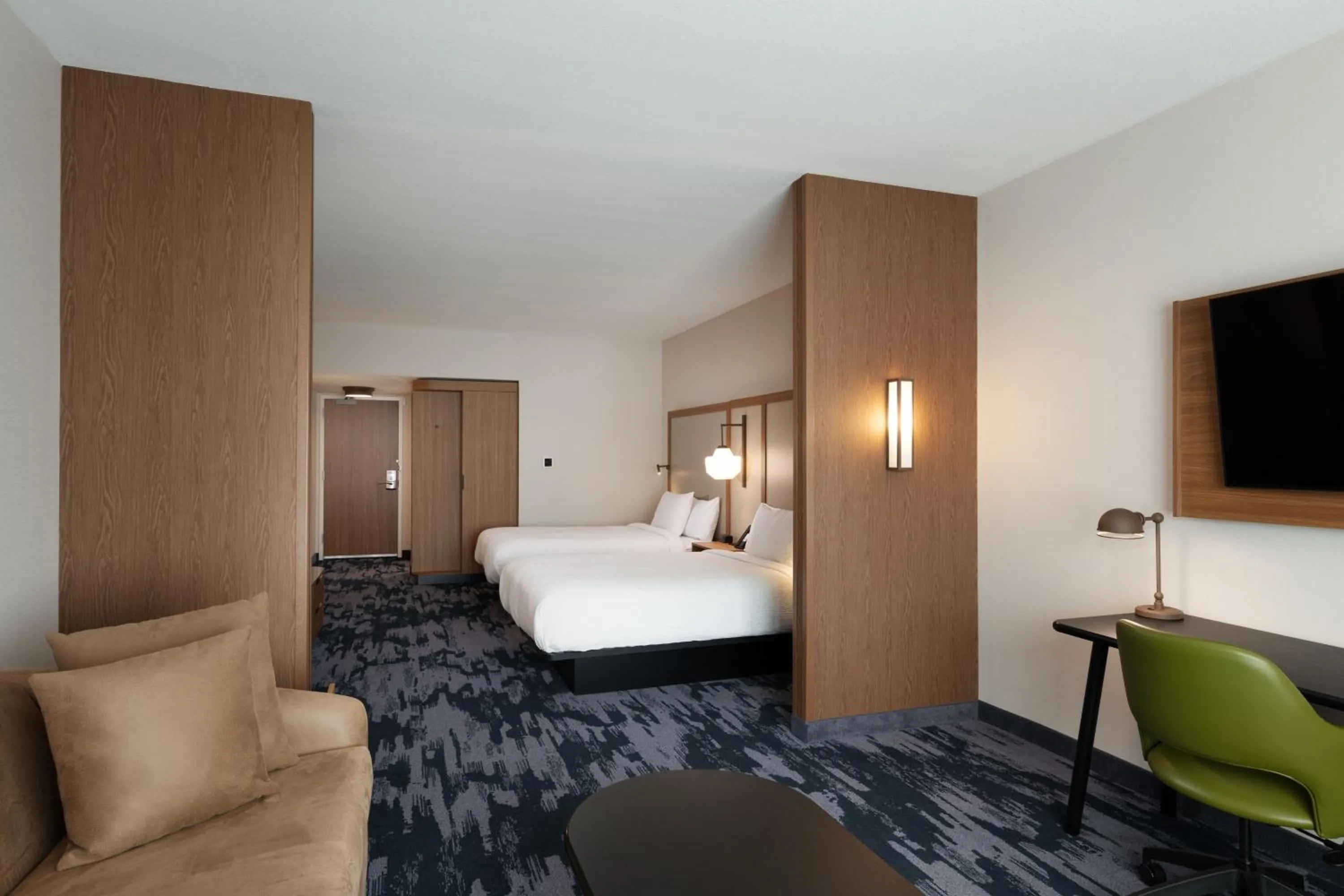 Photo of the whole room, Bed in Fairfield by Marriott Inn & Suites Omaha at MH Landing