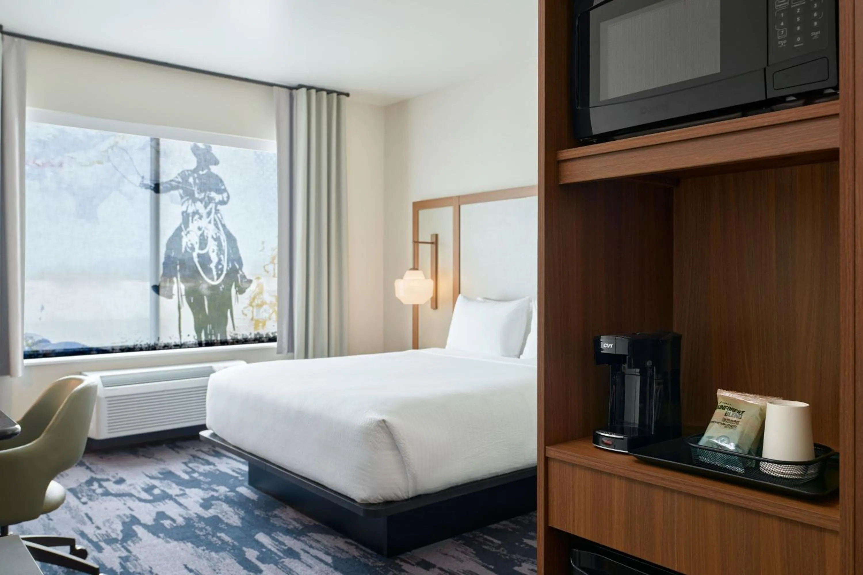 Photo of the whole room, Bed in Fairfield Inn & Suites by Marriott Tempe