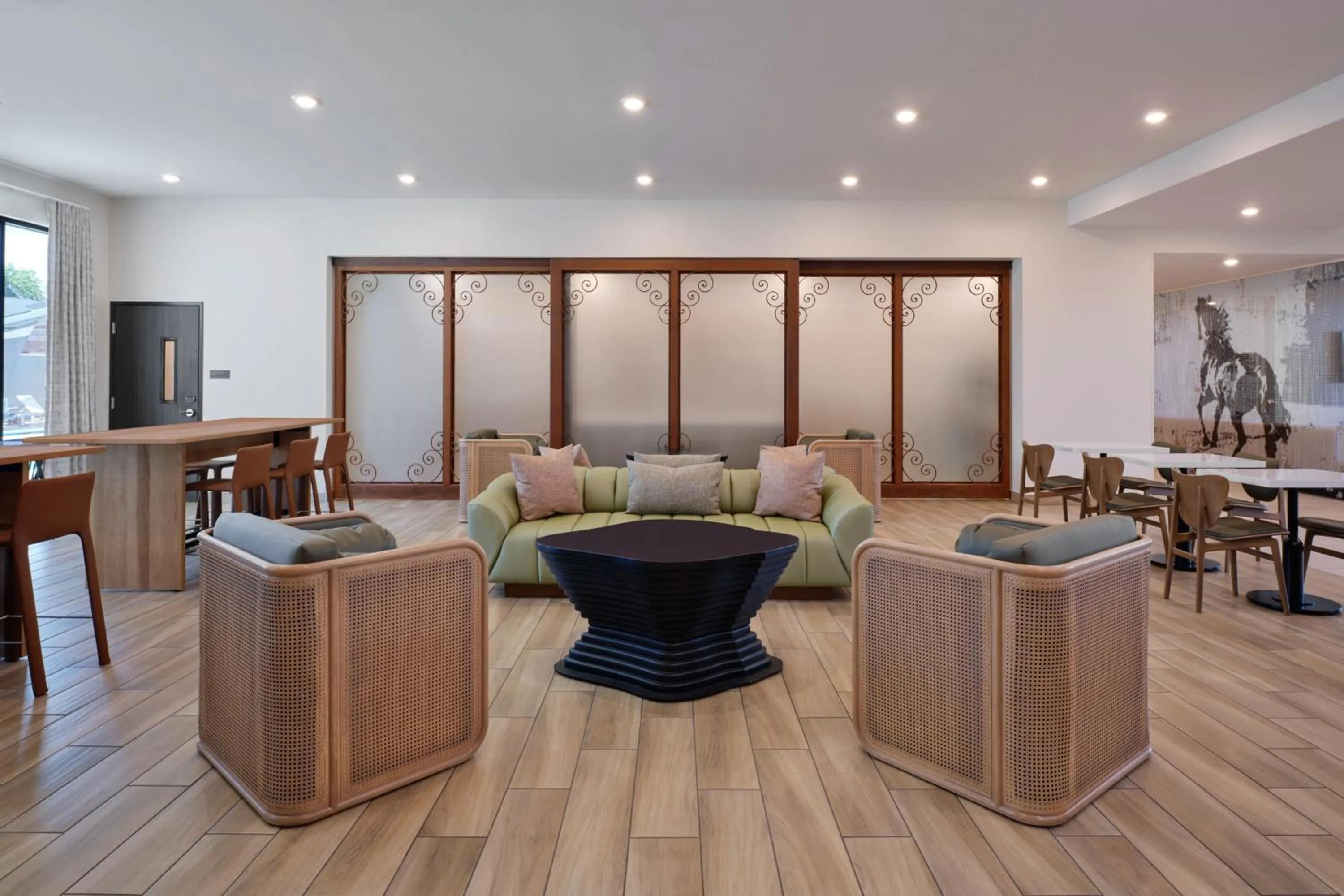 Lounge or bar in TownePlace Suites by Marriott Tempe