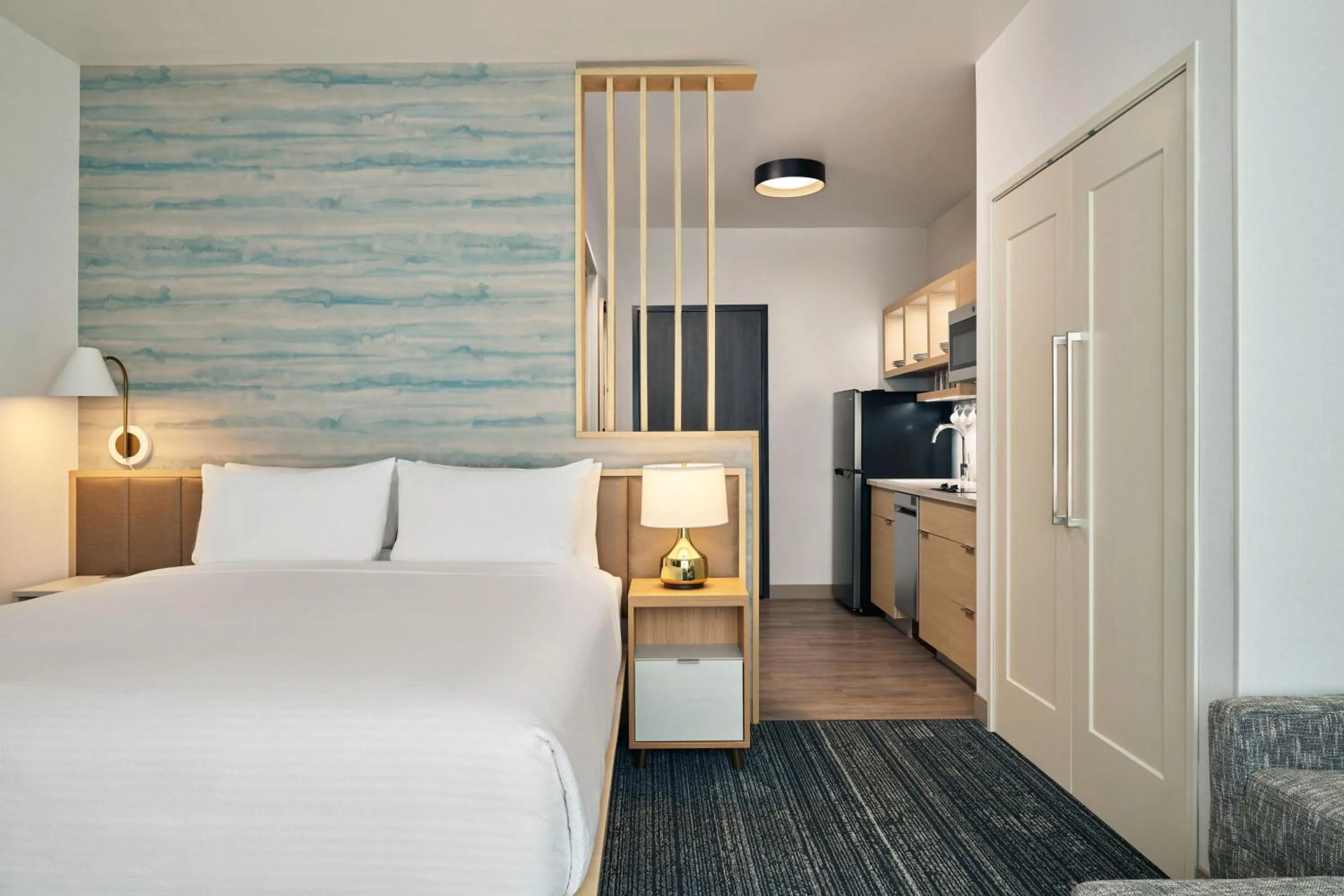 Photo of the whole room, Bed in TownePlace Suites by Marriott Tempe