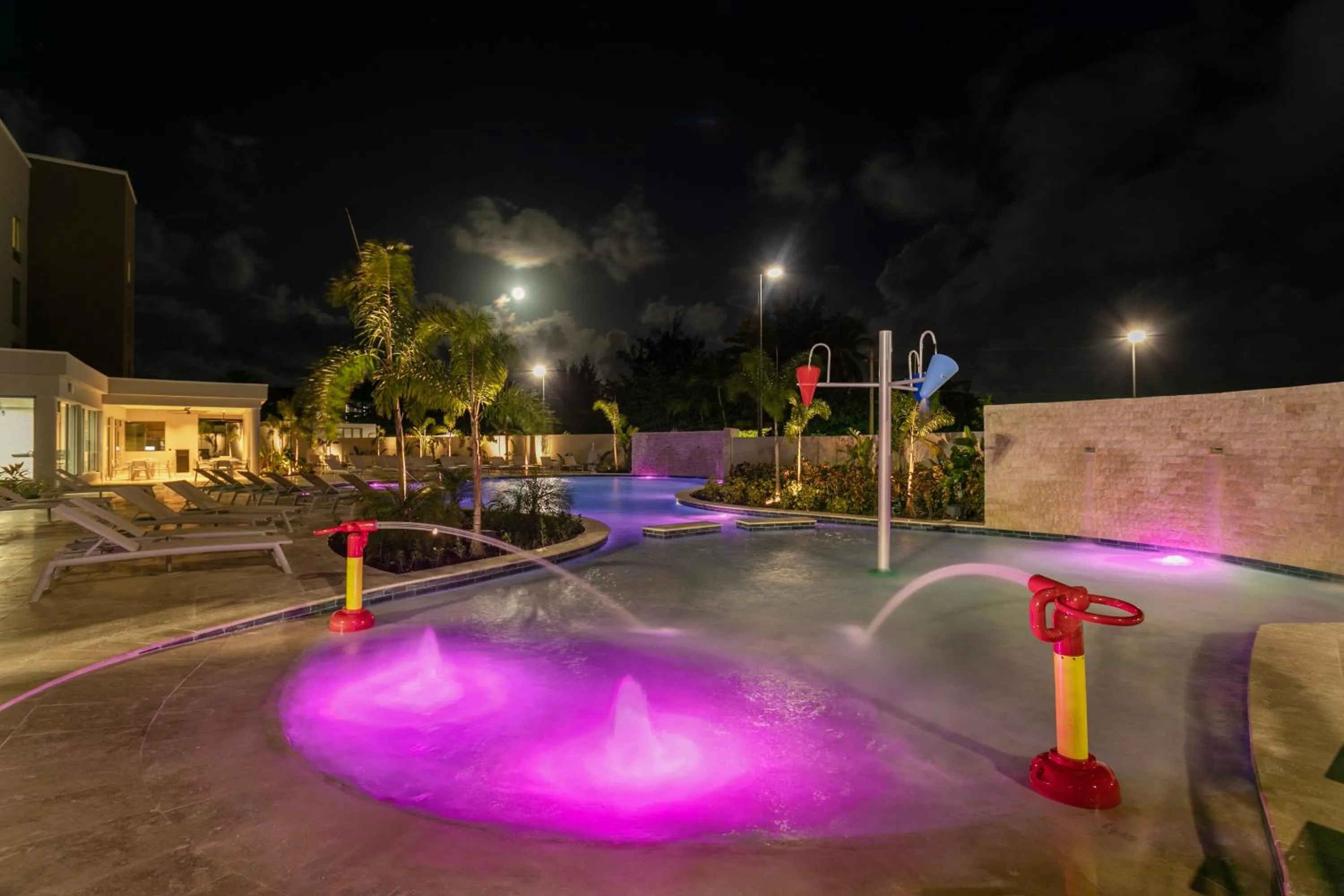 Swimming pool in Fairfield by Marriott Luquillo Beach